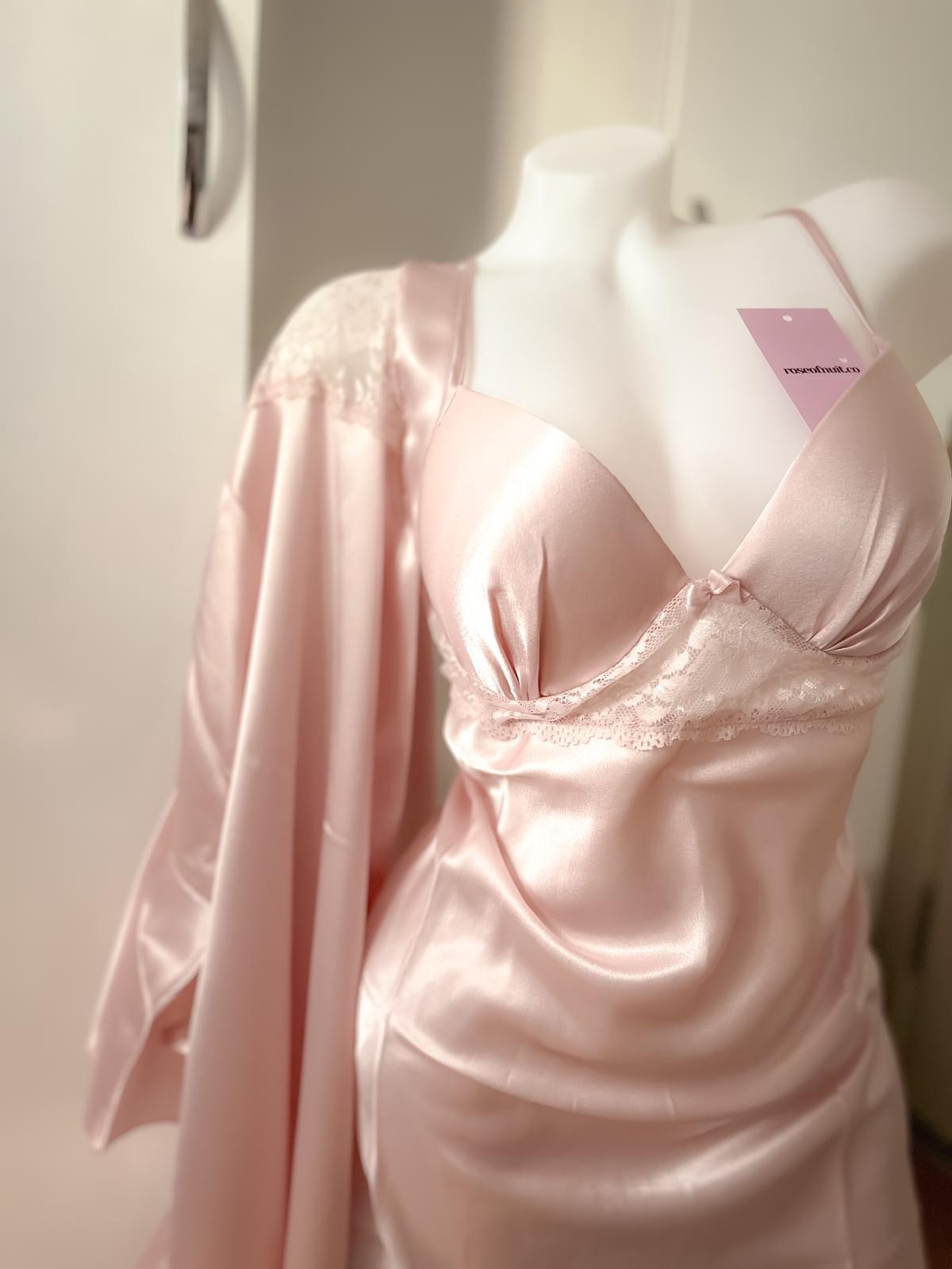 Göğüs Pedli Prenses Model Pudra Sabahlıklı Set 