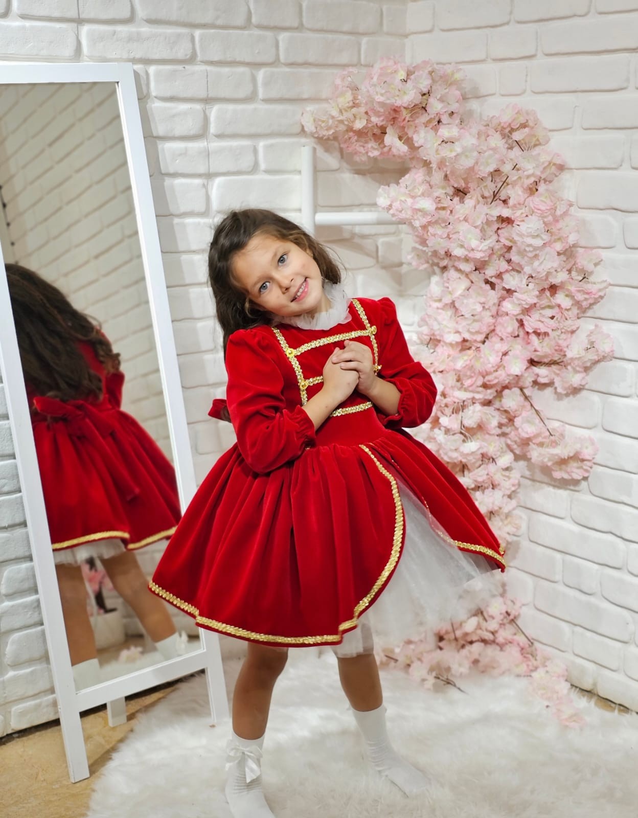 Kırmızı Kadife Ekose Kız Bebek Elbisesi, Özel Dikim Kız Çocuk Elbisesi, Doğum günü elbisesi, fotoğraf çekim elbisesi, Kız Bebek Hediyesi, 0-7 Yaşa Uygun