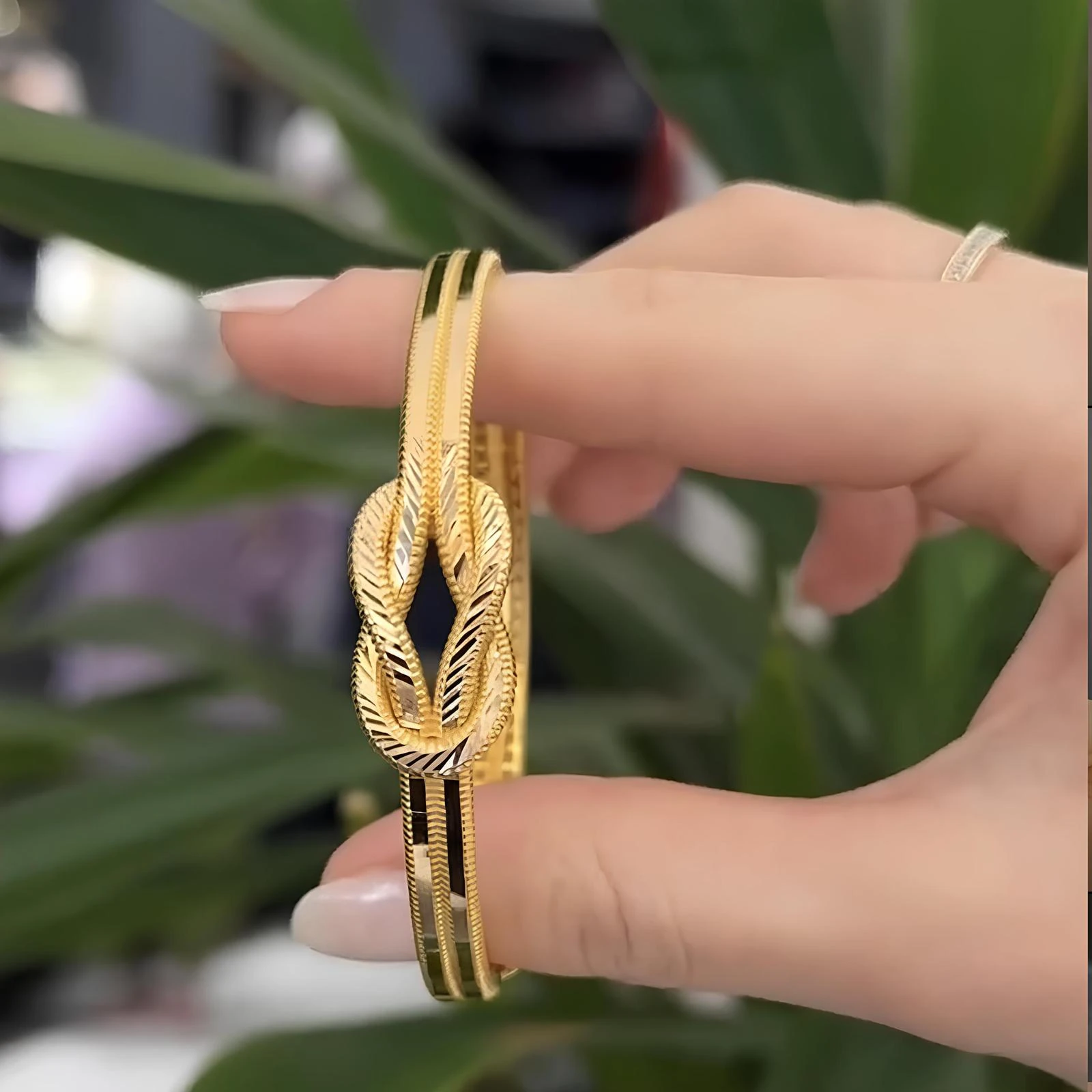 Aşk Düğümü main variant image