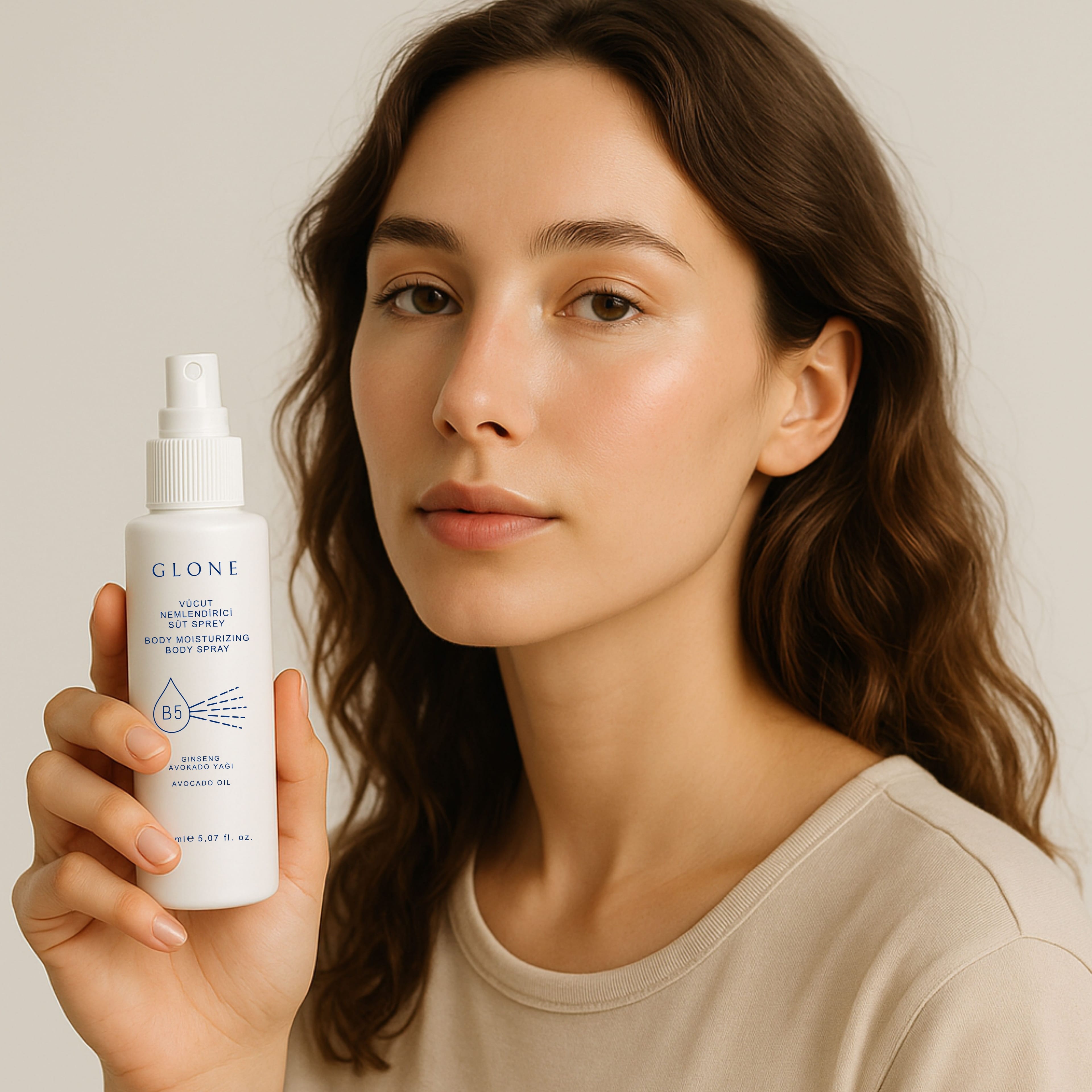 GLONE Vücut Nemlendirici Süt Sprey 150ml | Hyaluronik Asit, Panthenol & Squalane İçeren Yoğun Nemlendirici | Tüm Cilt Tipleri İçin İdeal Bakım