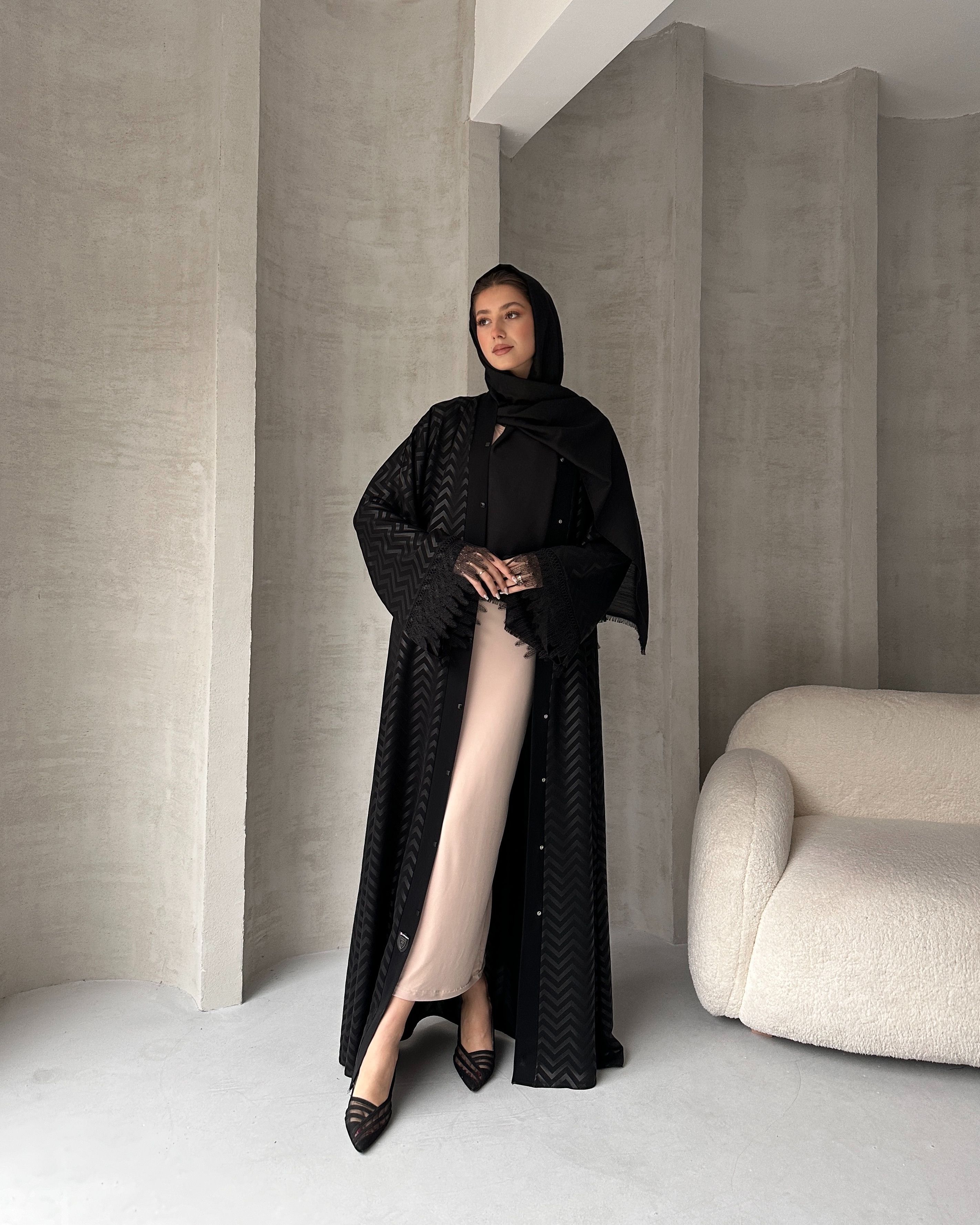 Dantel Detaylı Abaya