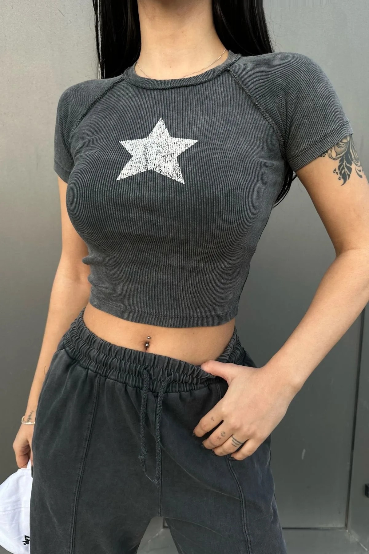 Kadın Yıkamalı Yıldız Baskılı Kaşkorse Crop T-Shirt