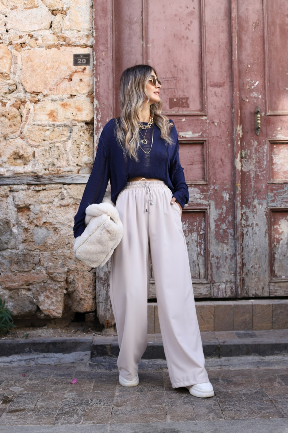 Bordo Beli Lastikli Palazzo Alt