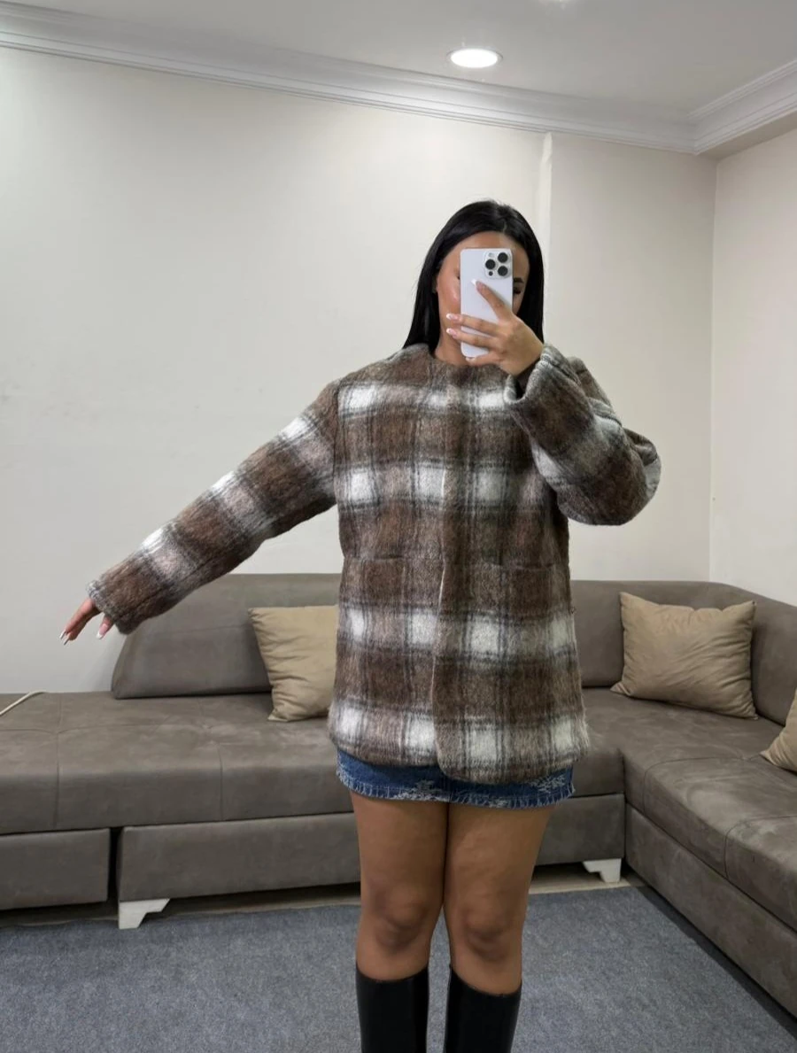 Kadın Ekoseli Çıtçıt Kapamalı Kaşe Ceket