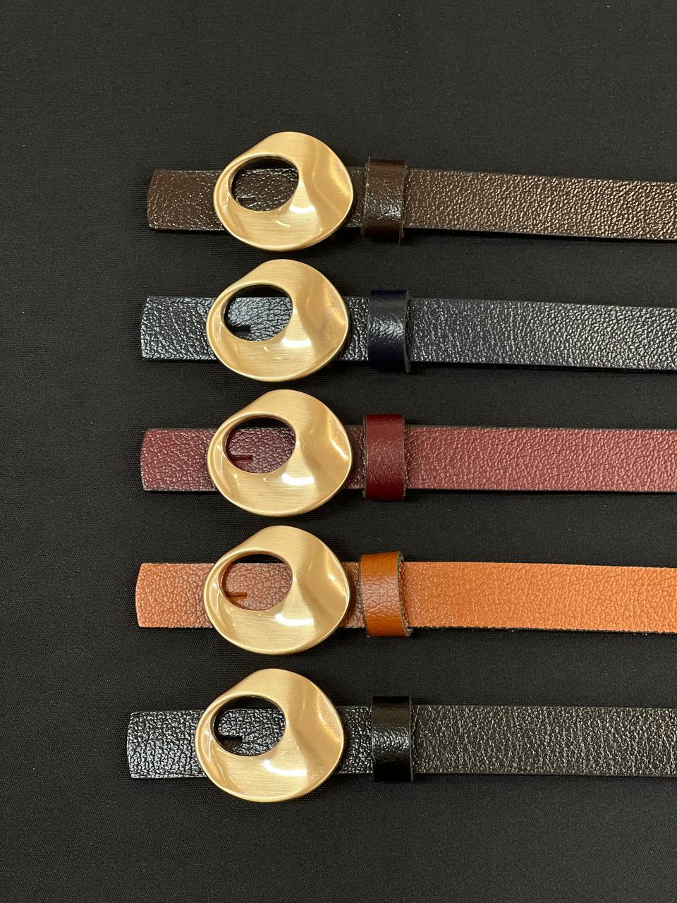 Yuvarlak Aksesuar Detaylı Kadın Kemer