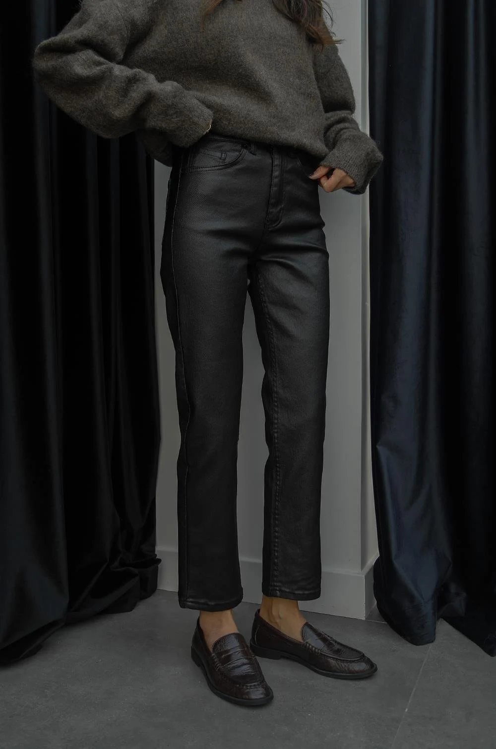 Kadın Siyah Mumlu Fit Mom Jean