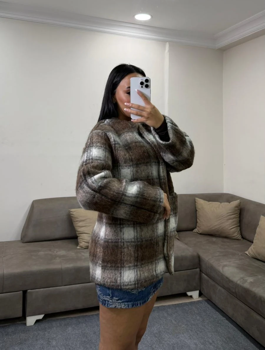 Kadın Ekoseli Çıtçıt Kapamalı Kaşe Ceket