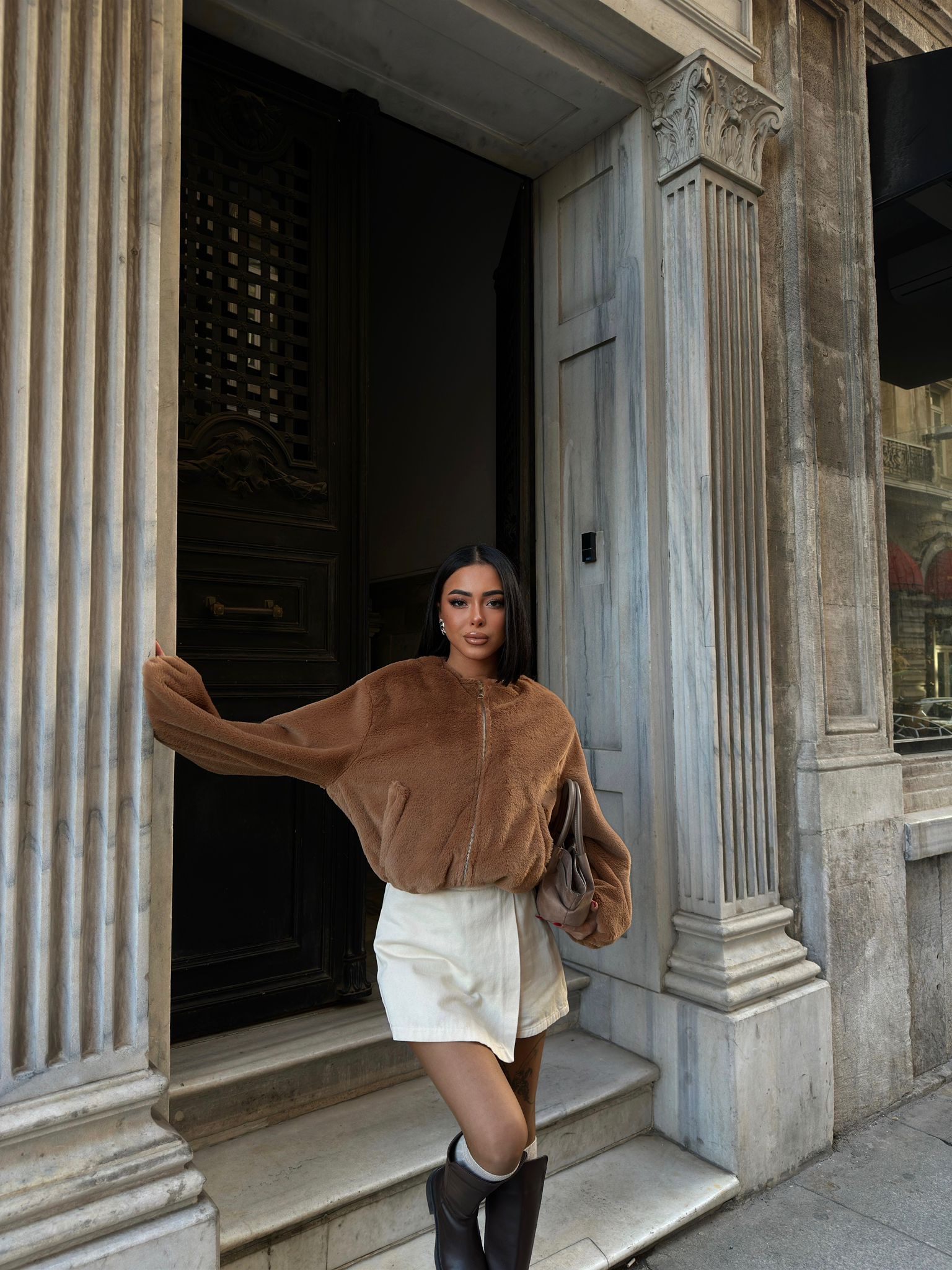 Fleto Cepli Kapitone Peluş Mont - kahverengi