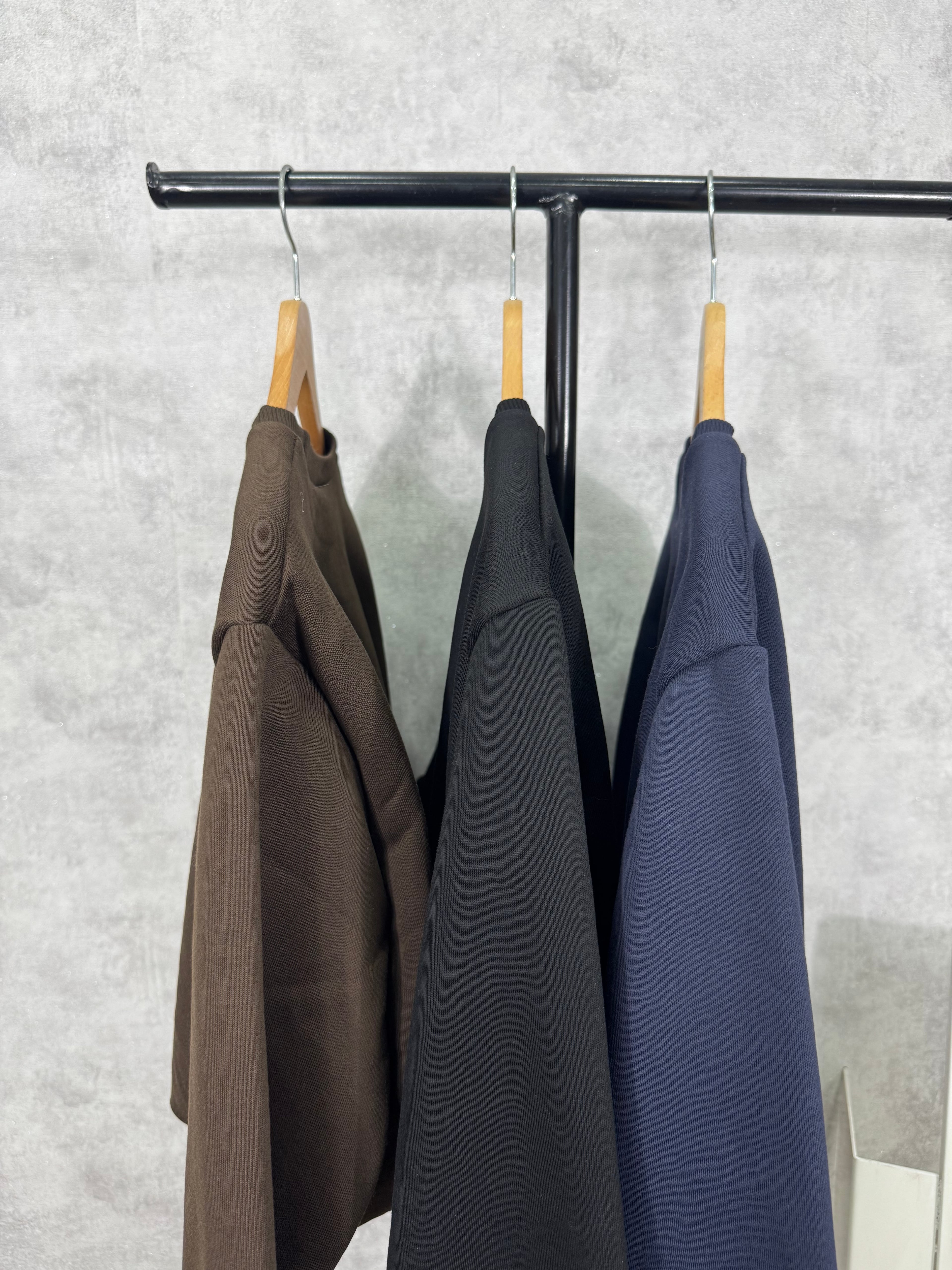 Studio Nakışlı Crop Sweatshirt