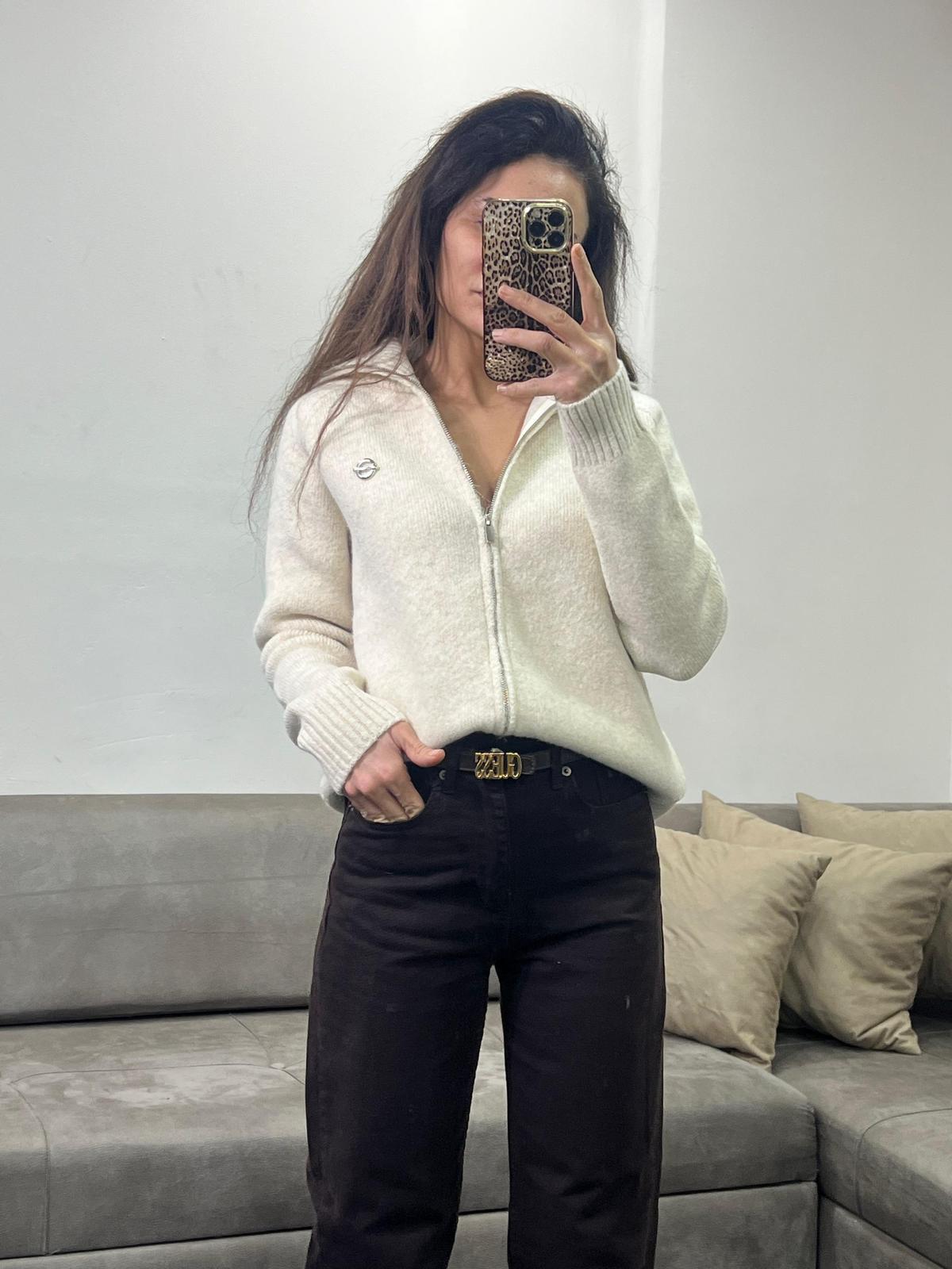 Yüksek Yaka Bej Fermuarlı Triko Hırka - bej