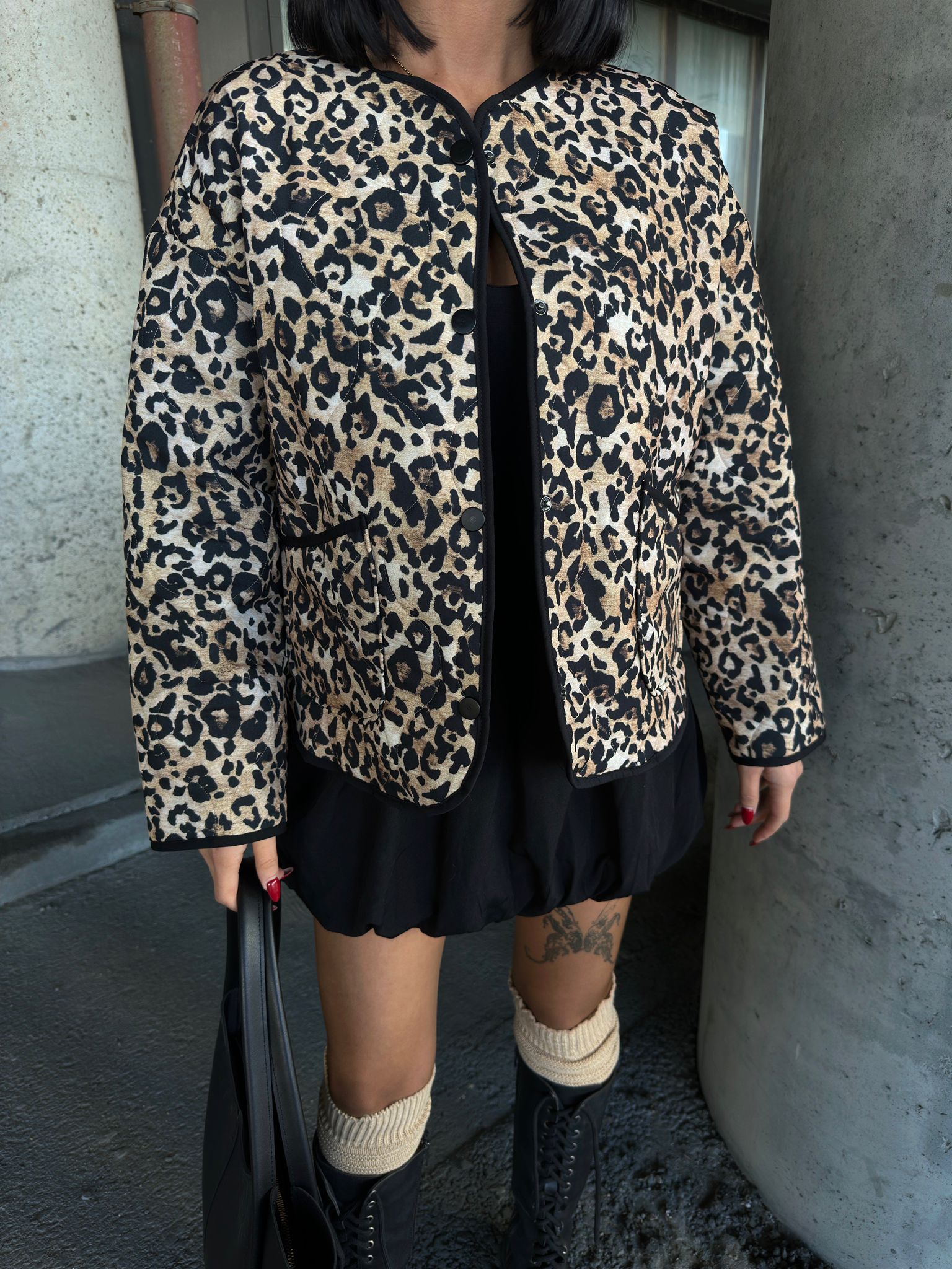 Leopar Desenli Kapitone Ceket