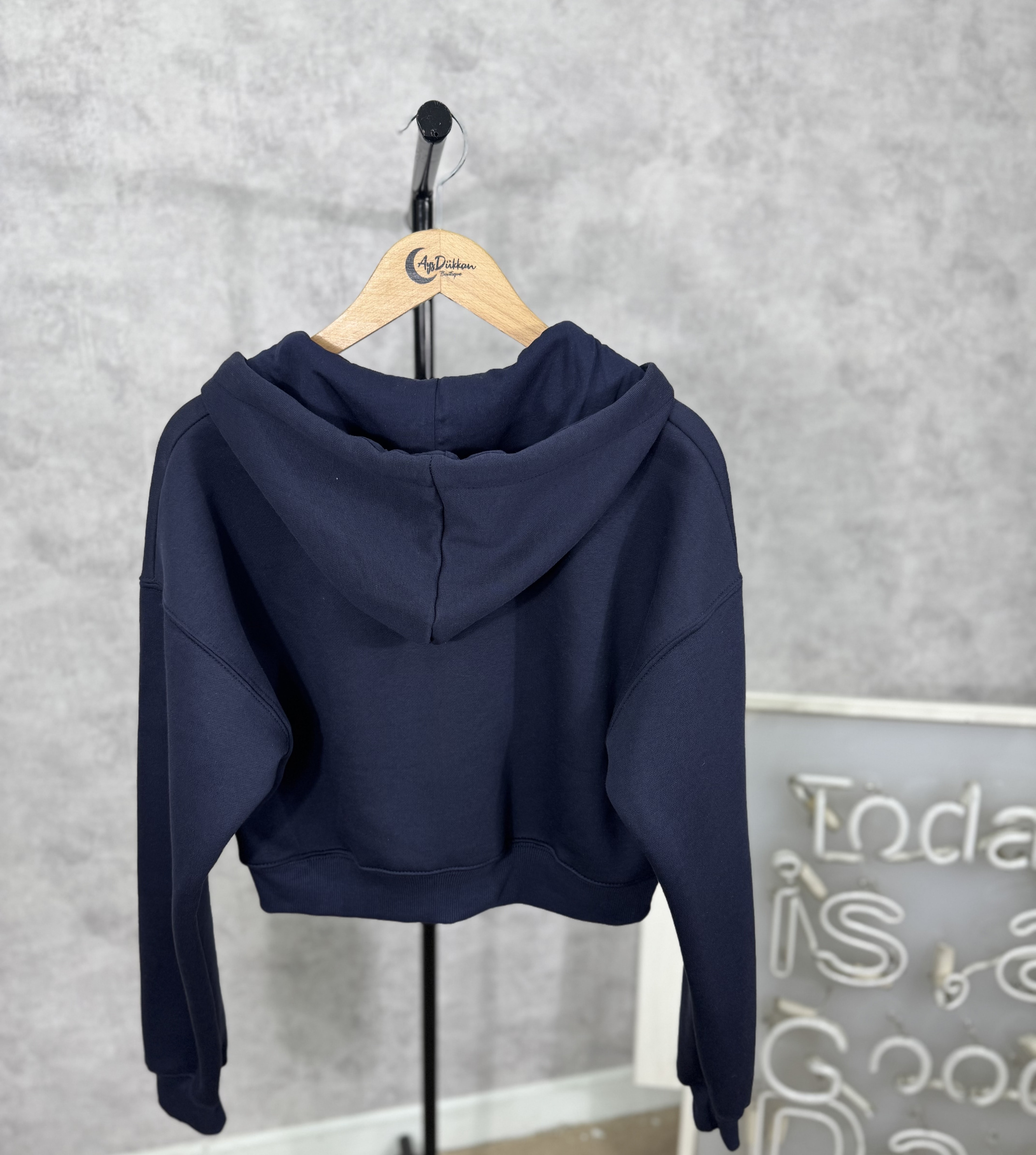 Kanguru Cep Fermuarlı Crop Sweatshirt