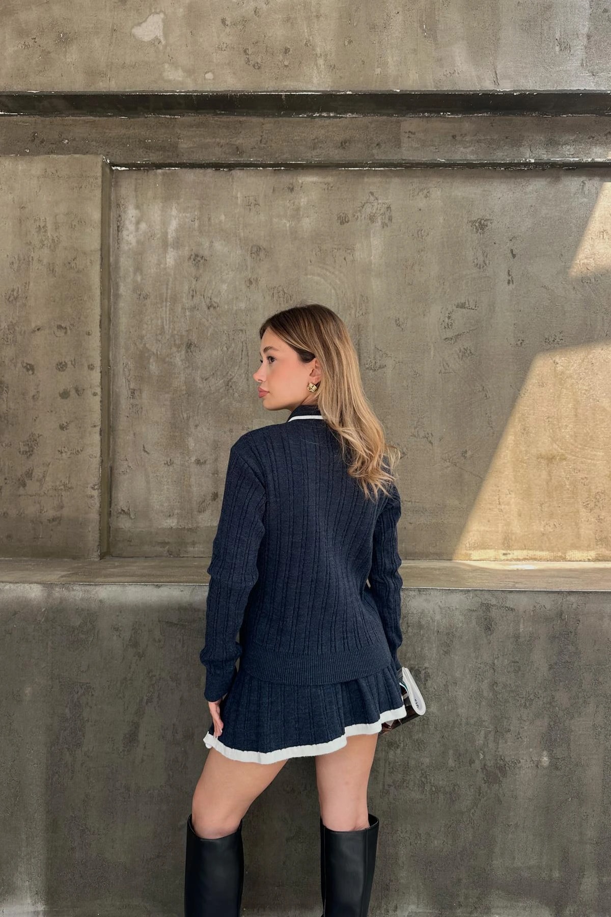 Düğmeli Polo Yakalı Kazak Mini Etek Alt Üst Triko Takım