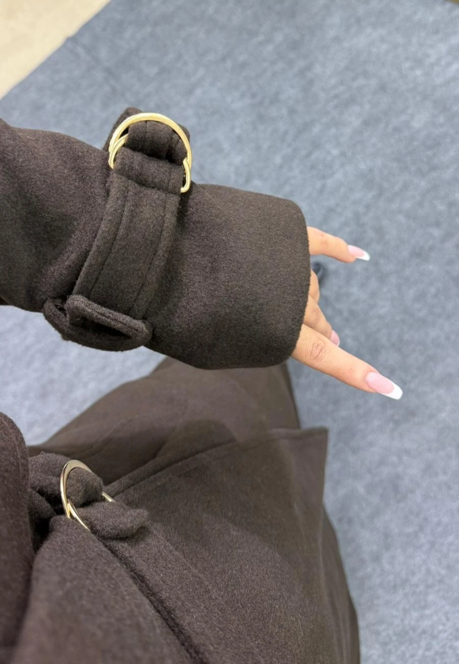 Kadın Uzun Kemer Detaylı Kaşe Kaban