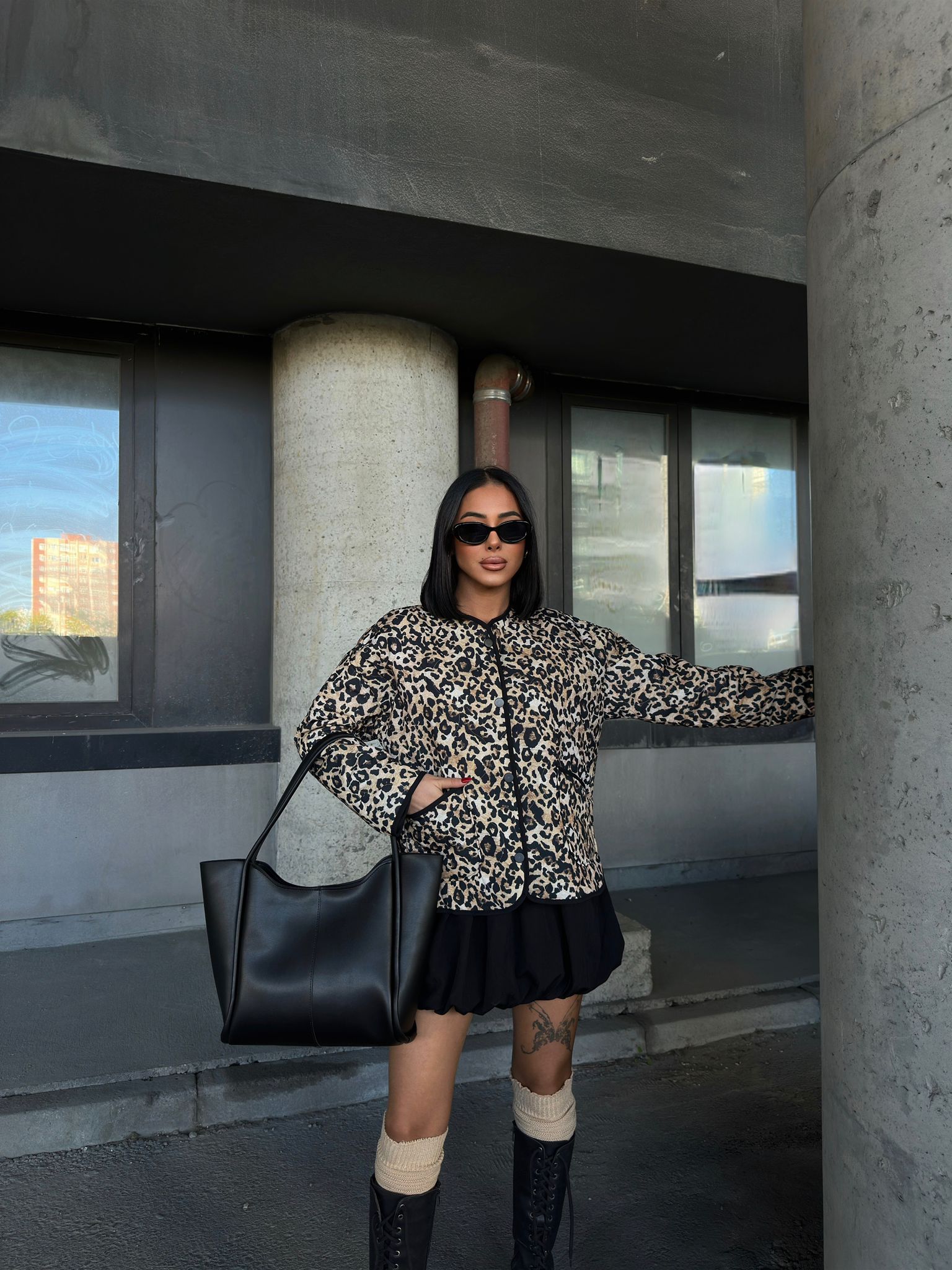 Leopar Desenli Kapitone Ceket