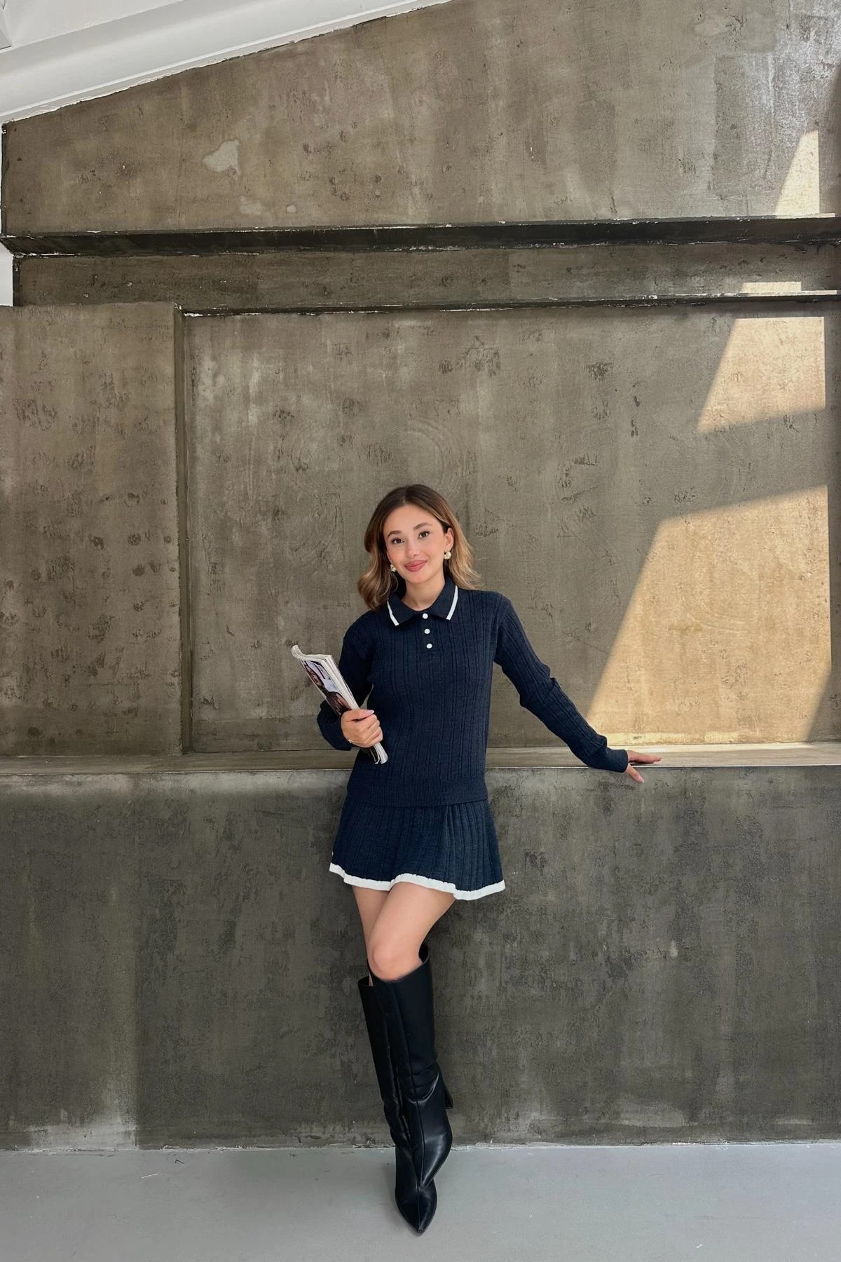 Düğmeli Polo Yakalı Kazak Mini Etek Alt Üst Triko Takım