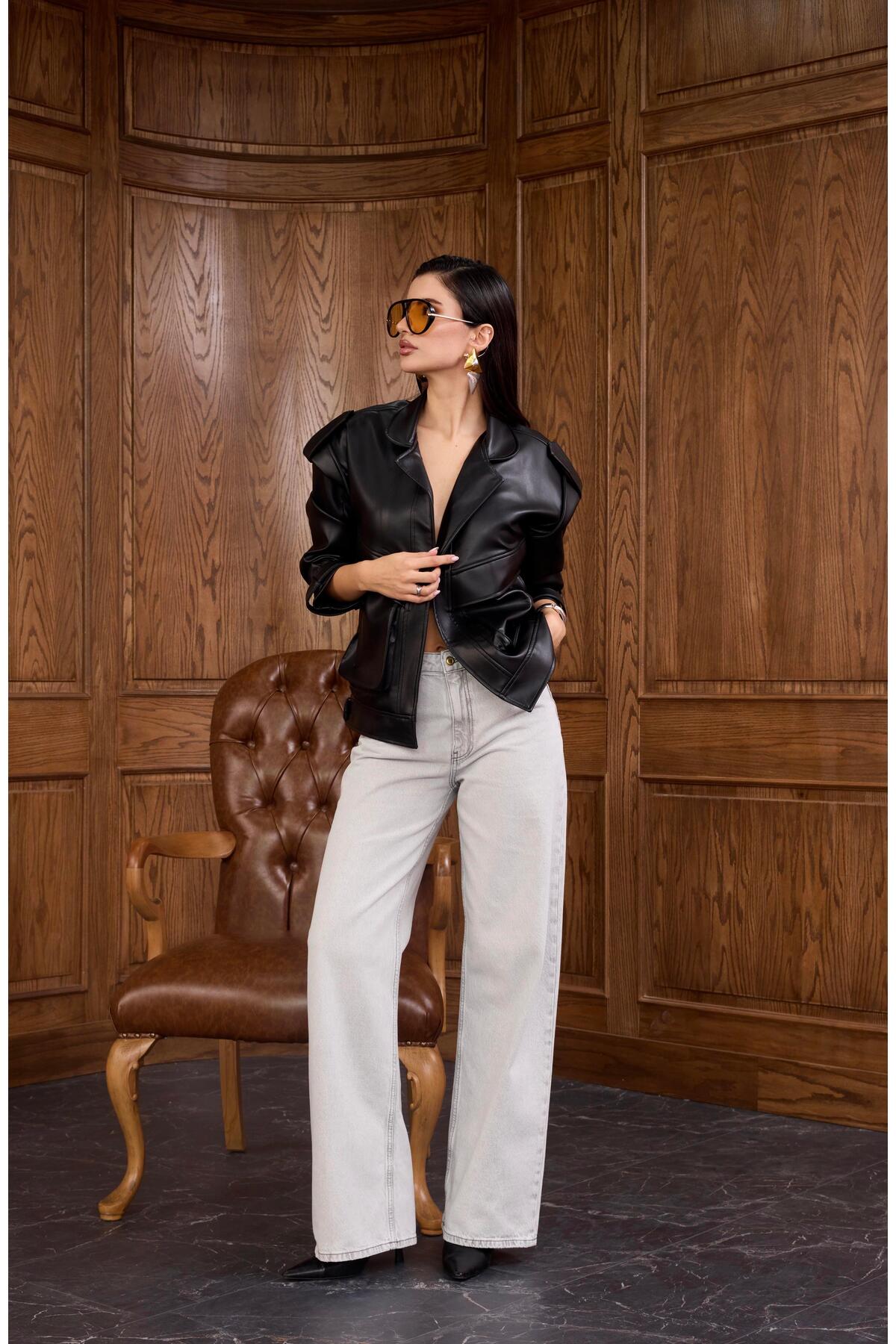 Siyah Çizgili Gri Straight Jean