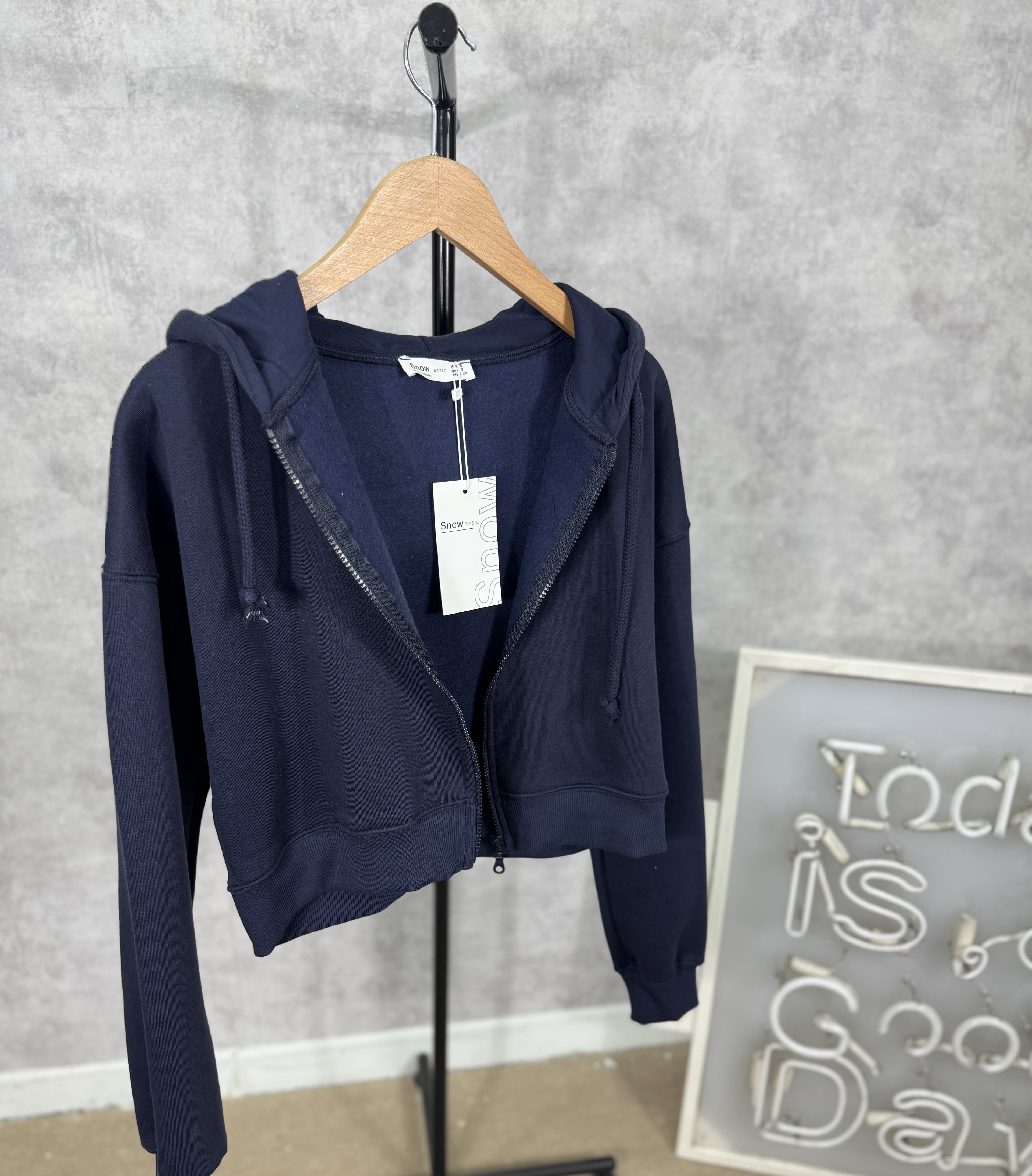 Kanguru Cep Fermuarlı Crop Sweatshirt