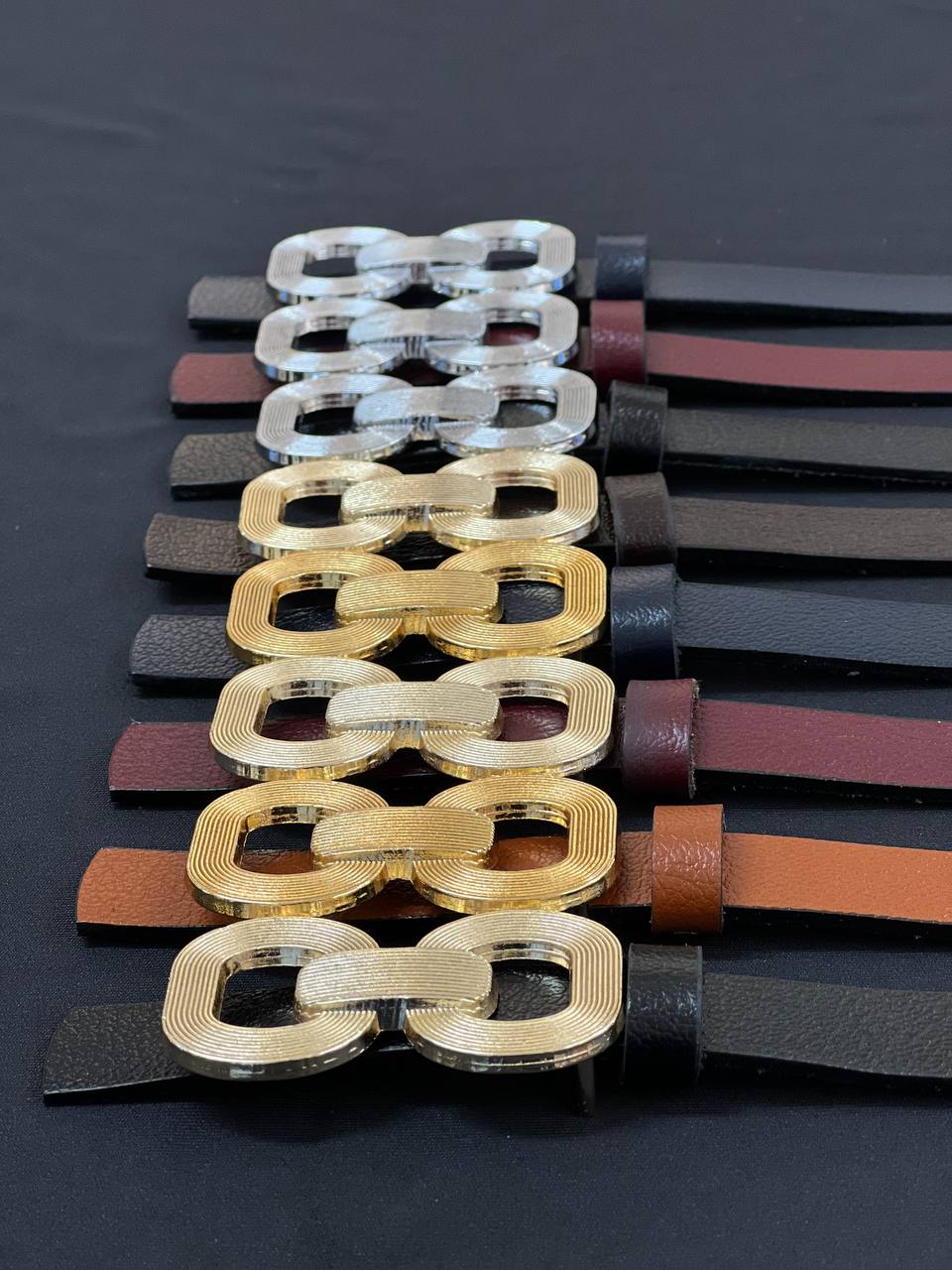 Aksesuar Detaylı Tokalı Kadın Kemer