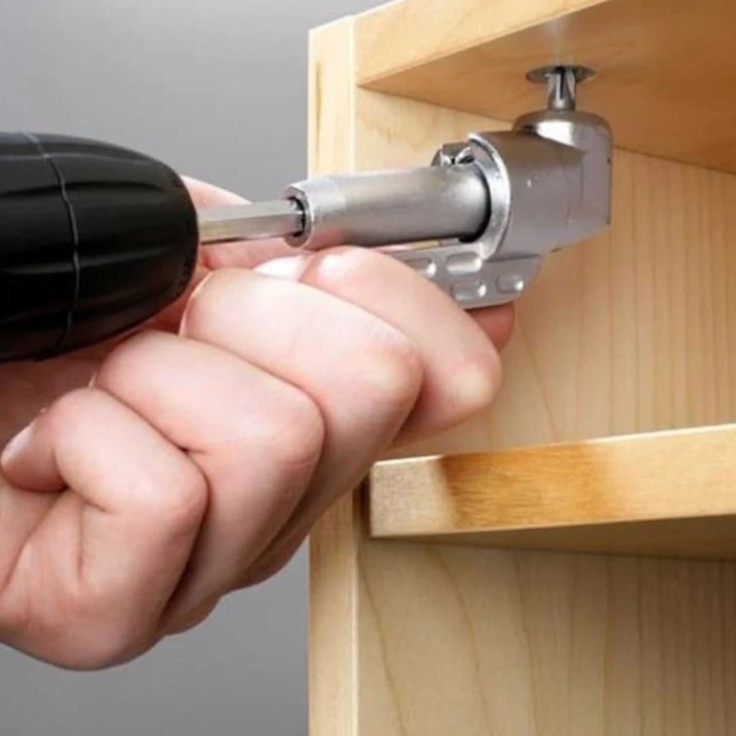 Mert Köşe Vidalama Aparatı