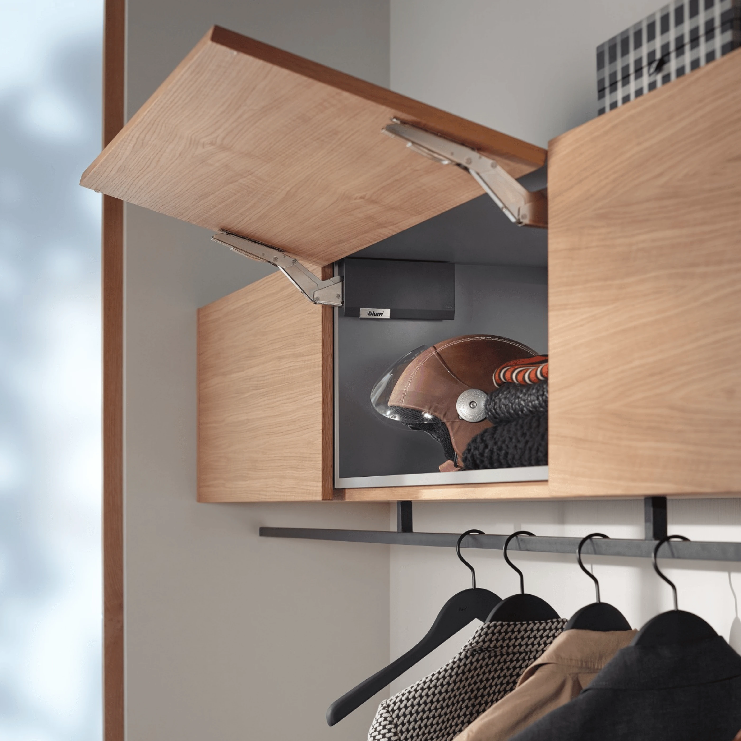 Blum Aventos HK-TOP Makas Kalkar Kapak Sistemi Gri