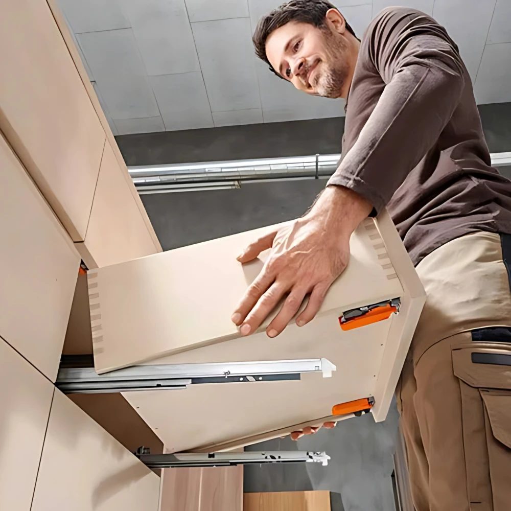 Blum Tandem Frenli Çekmece Rayı Kısmi Açılım