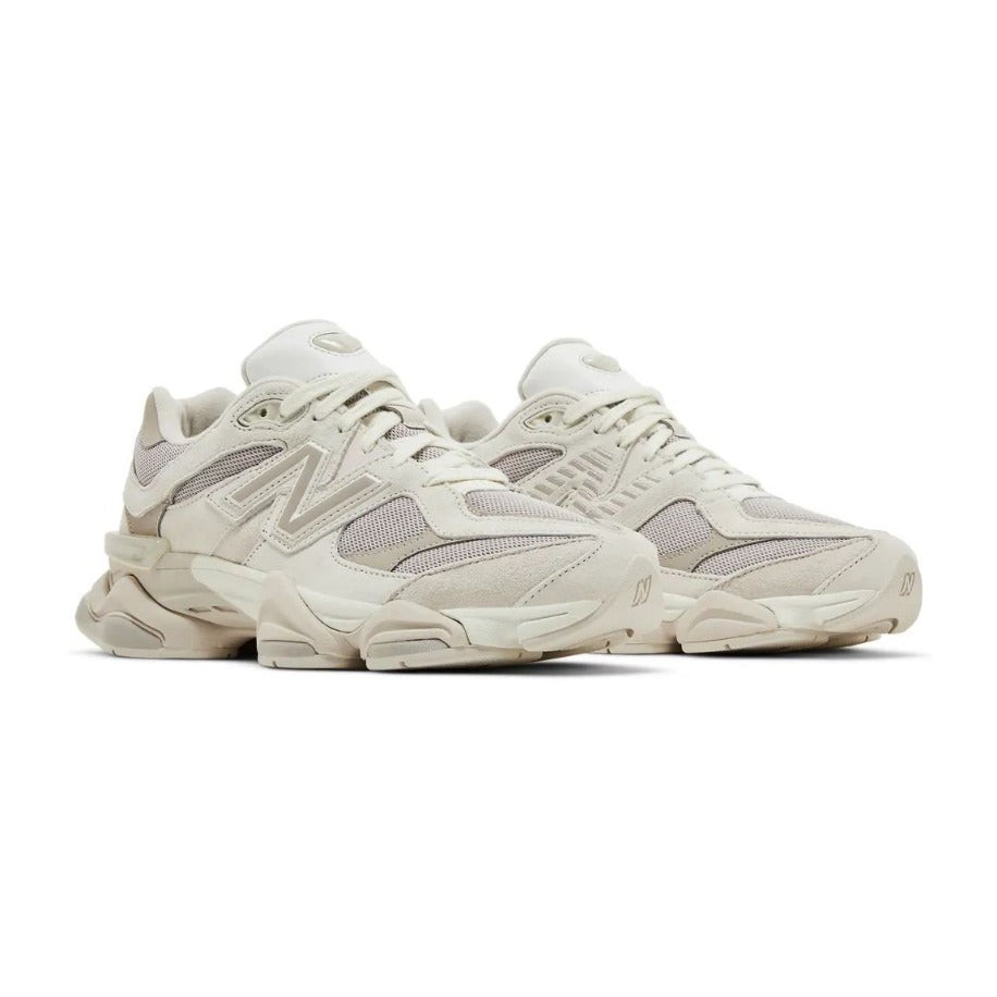  9060 Grey Moonbeam Sneakers