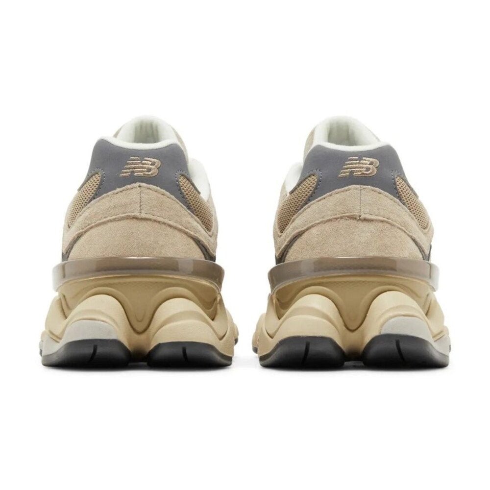  9060 Driftwood Castlerock Sneakers