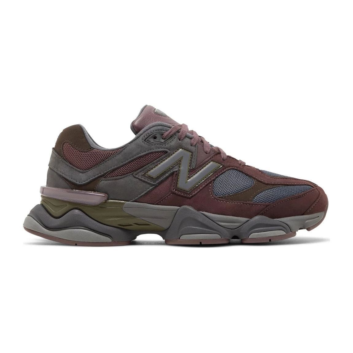 9060 Truffle Sneakers