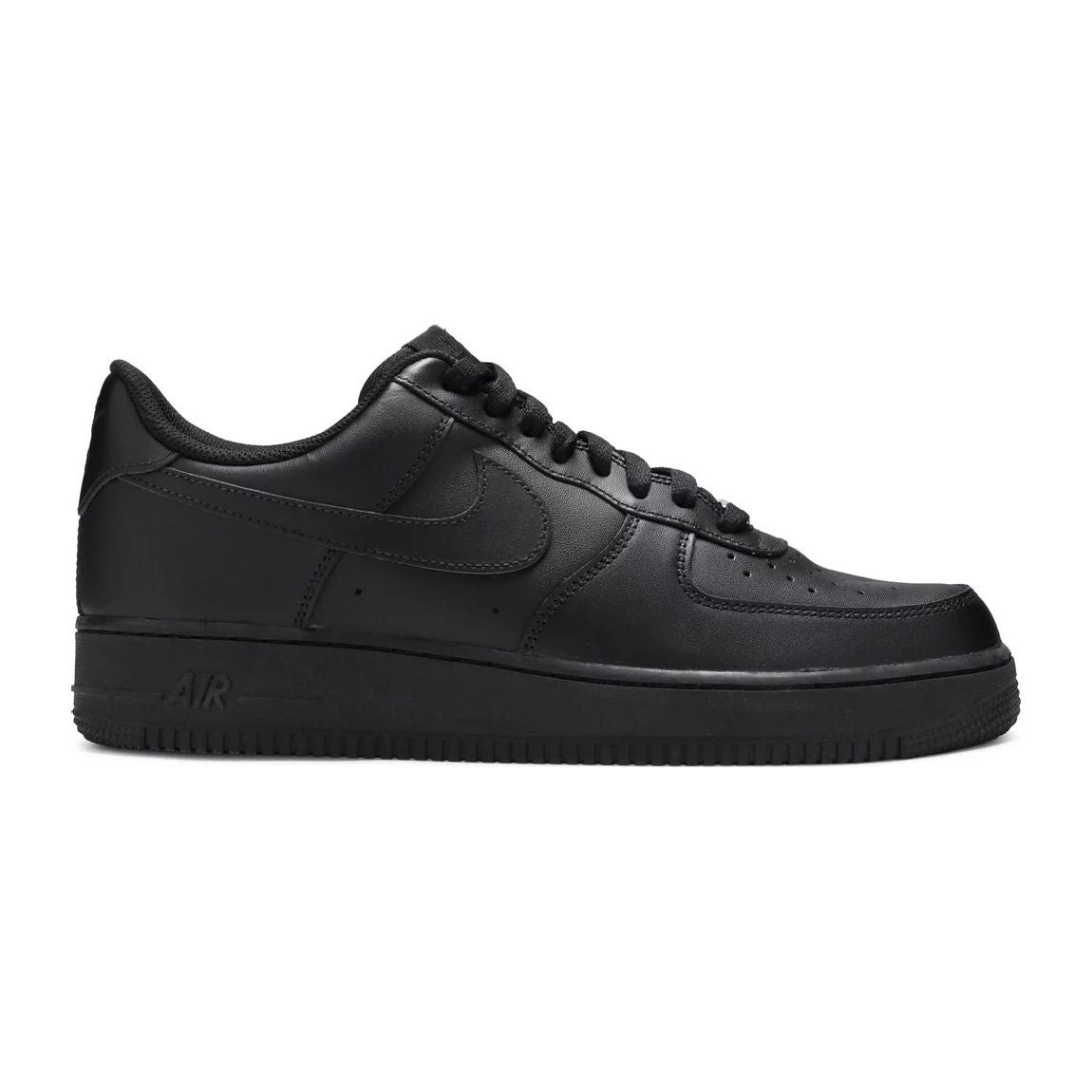 Air Force 1 07 Triple Black Sneakers