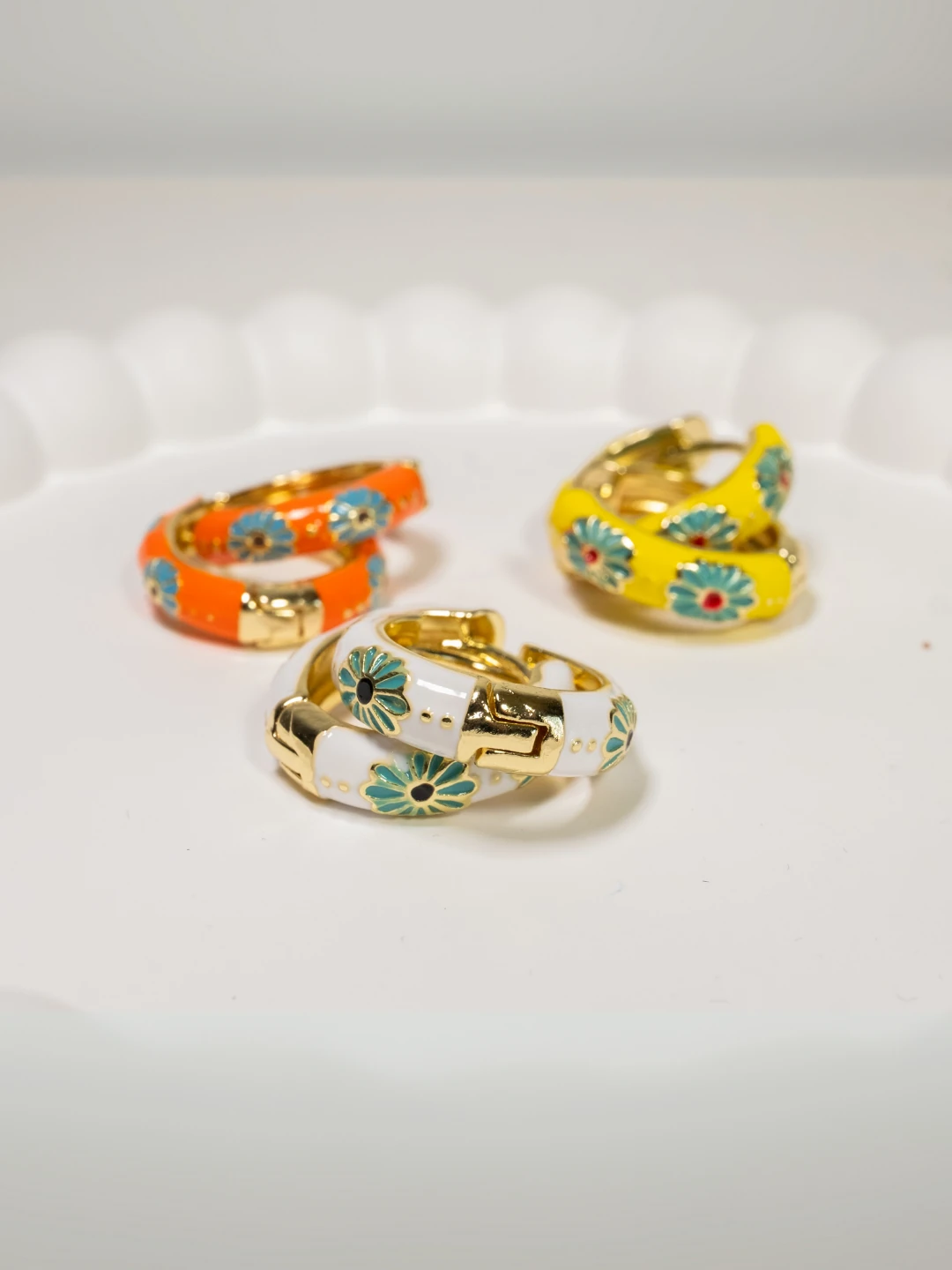 RENKLİ OTANTİK KÜPELER - V1