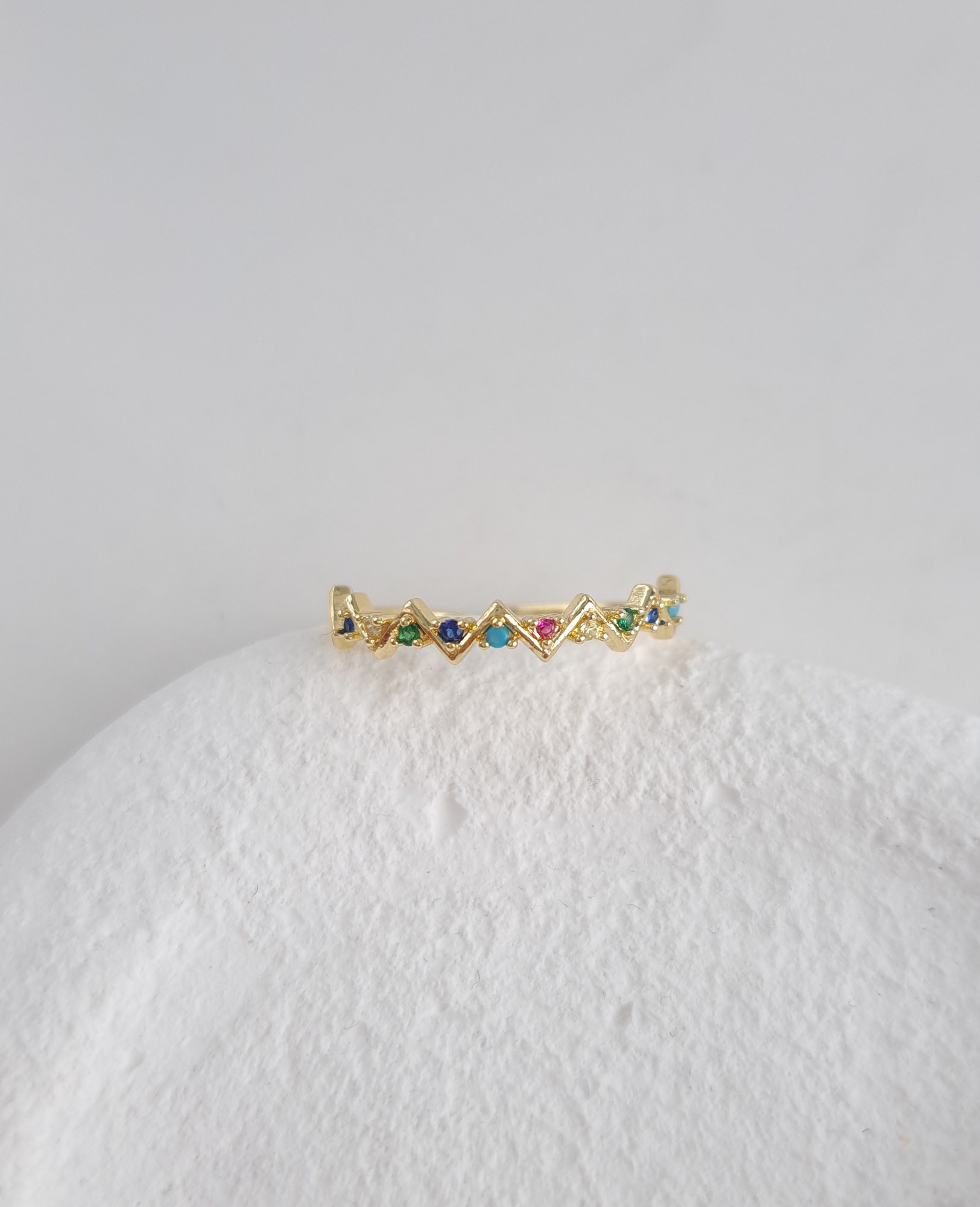 Zigzag Multicolor Ring