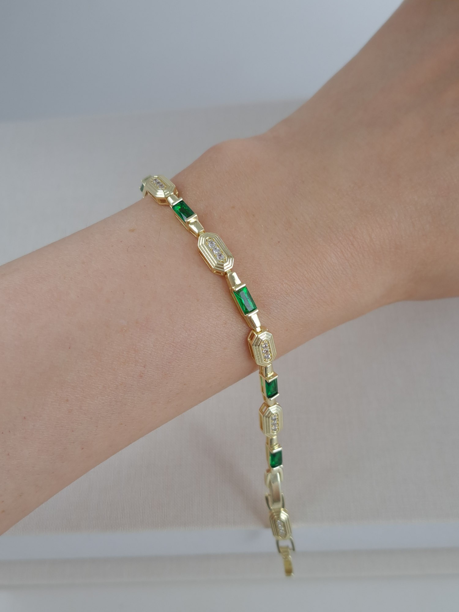 Emerald Green Art Deco Bracelet – Gold