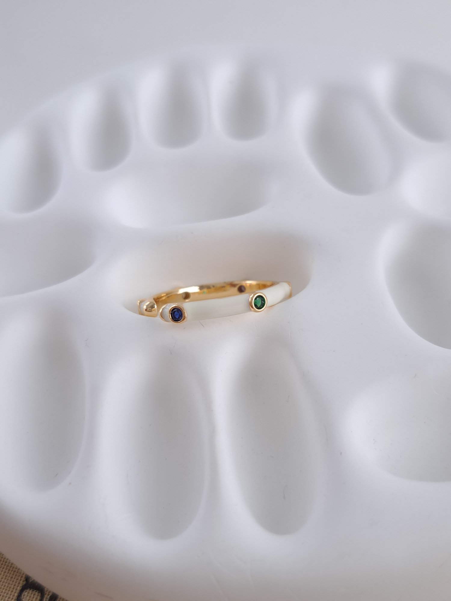 white Enamel Ring with Colorful Stones