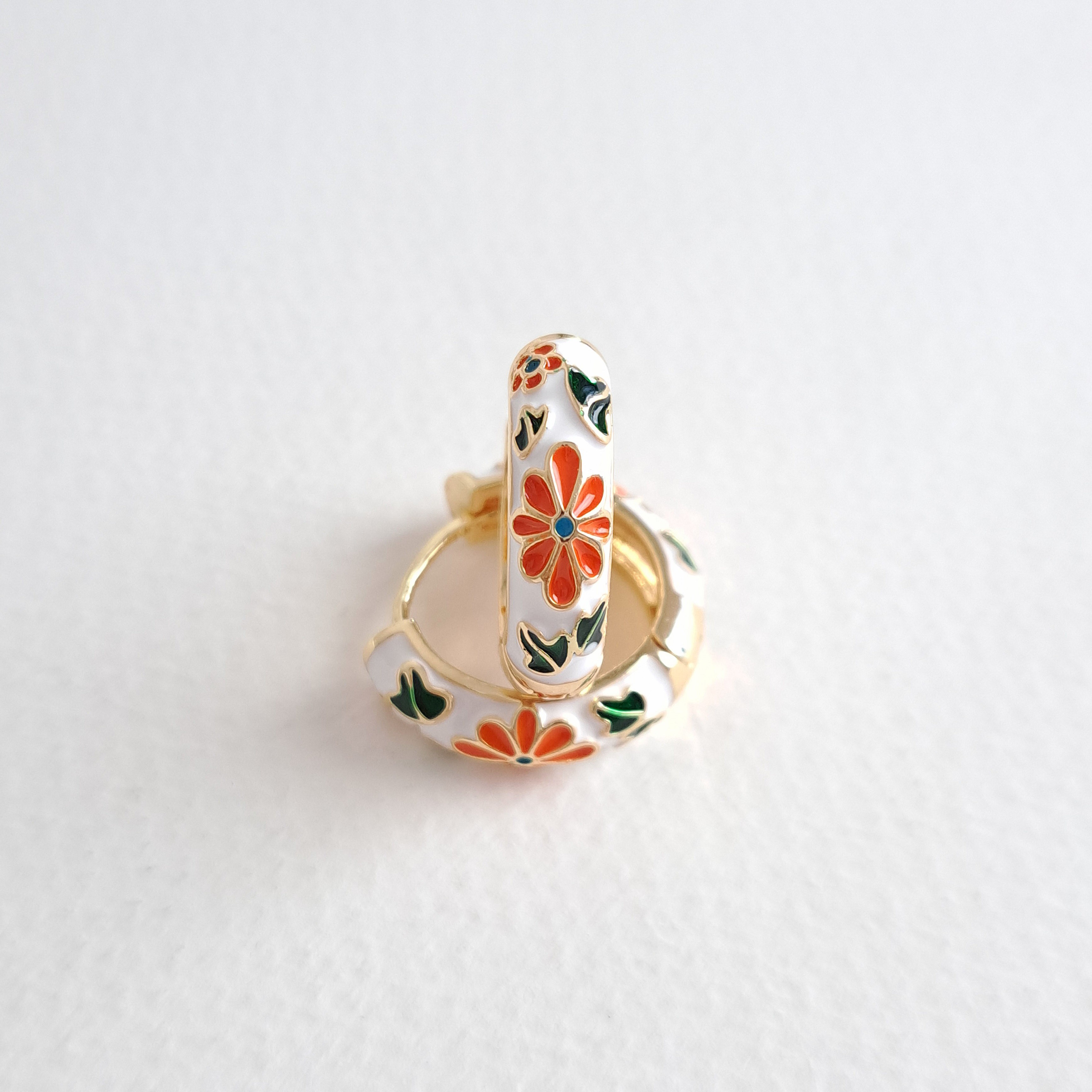 Enamel Floral Huggie Earrings – White_Orange 
