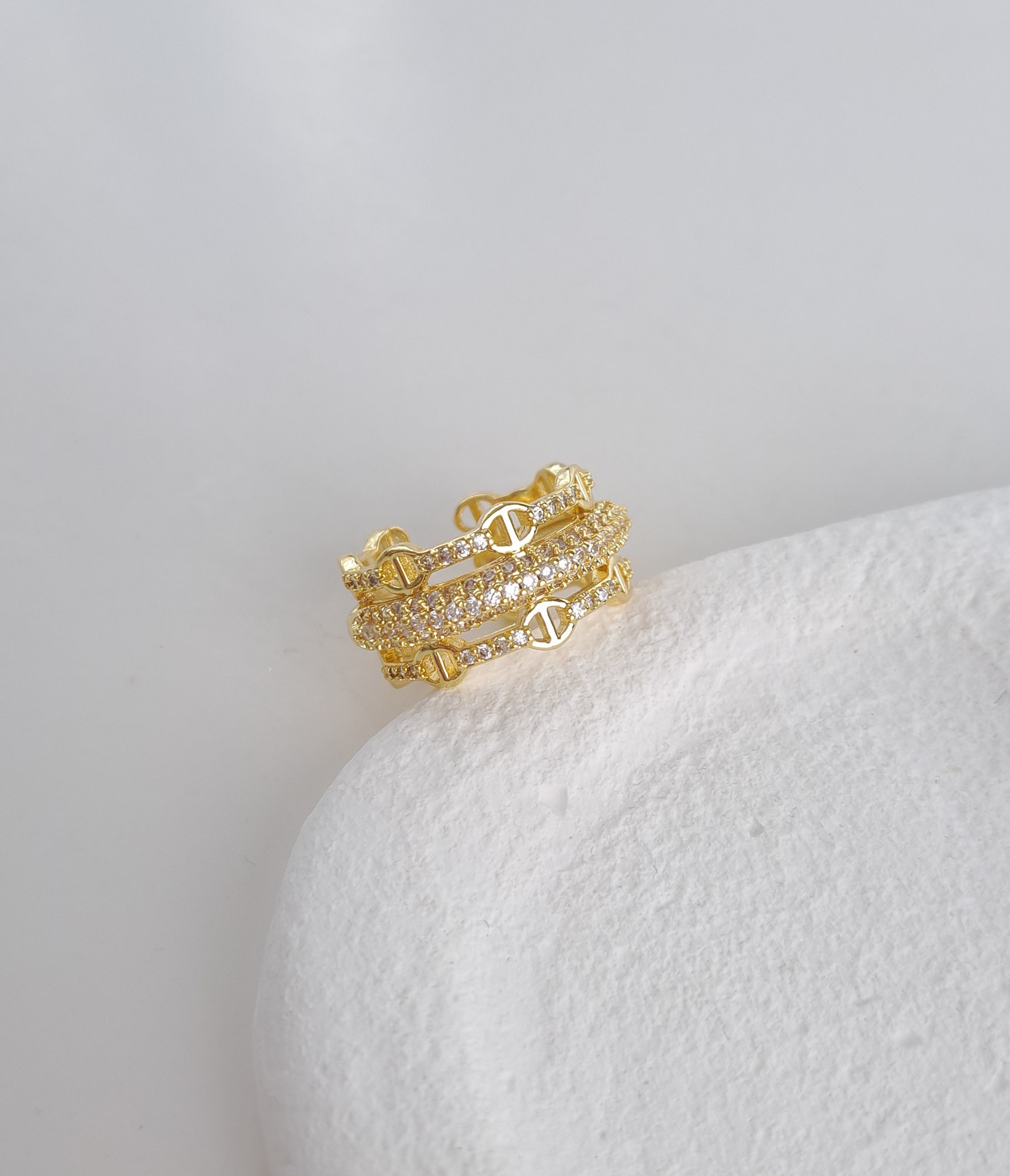 Gold Chain Link Ring with Crystals