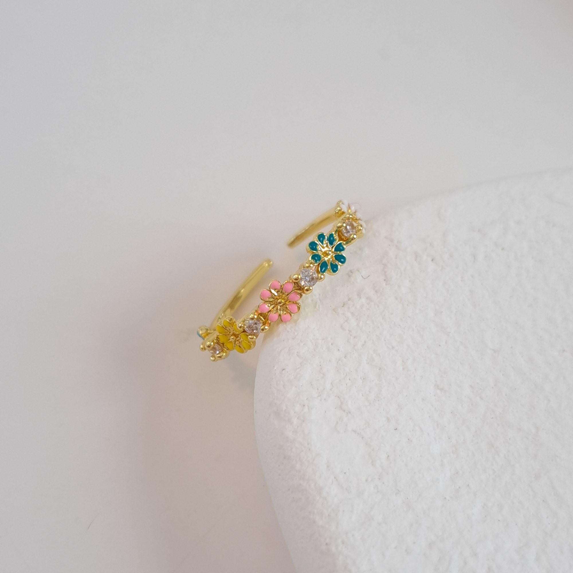Daisy Bloom Enamel Adjustable Ring