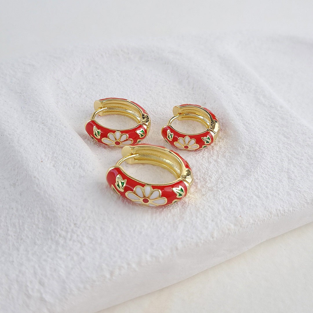 Red Enamel Triple Earrings – White Floral (3-piece Set)
