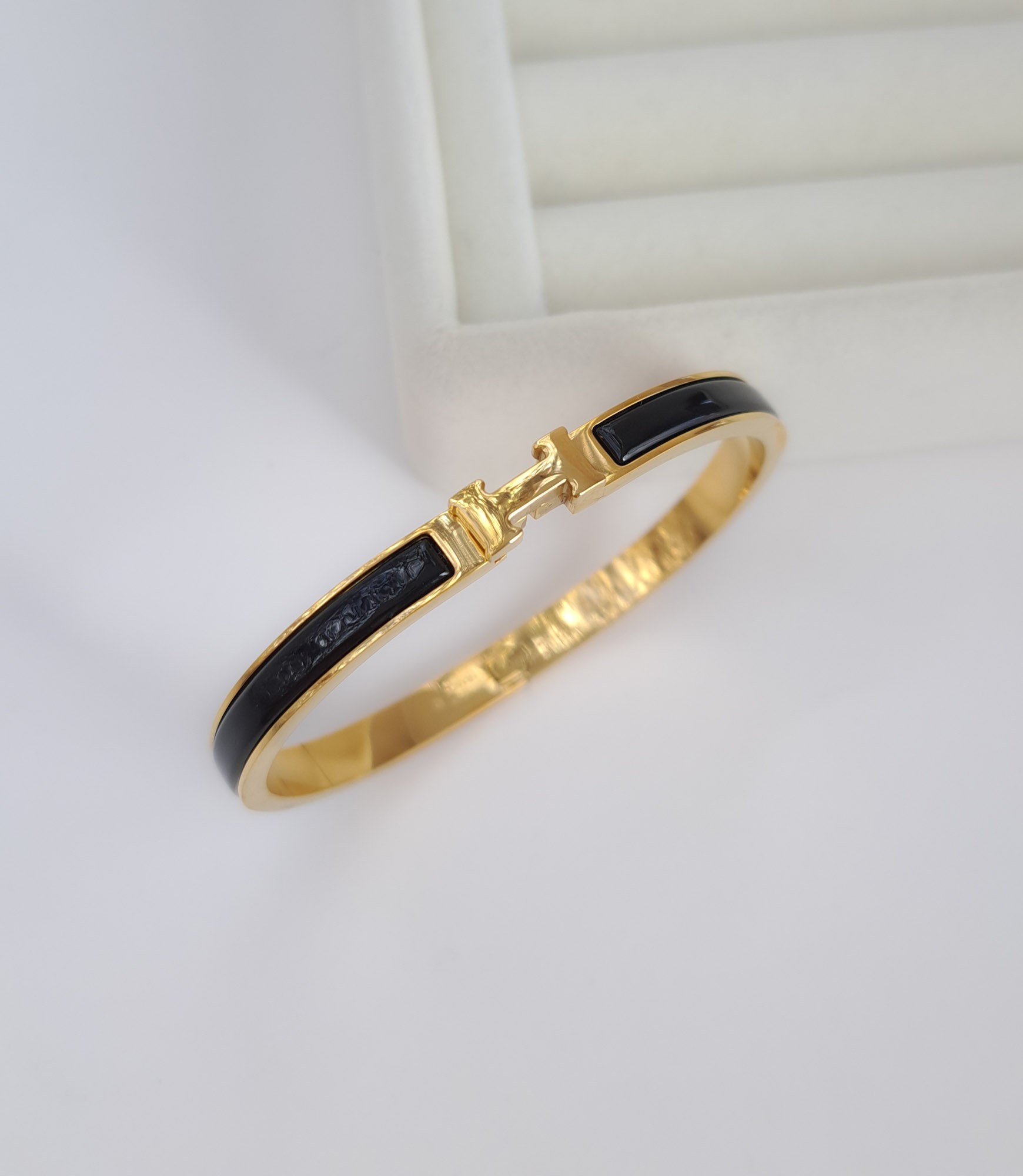 Black H-Lock Bracelet - Gold Base (5mm)