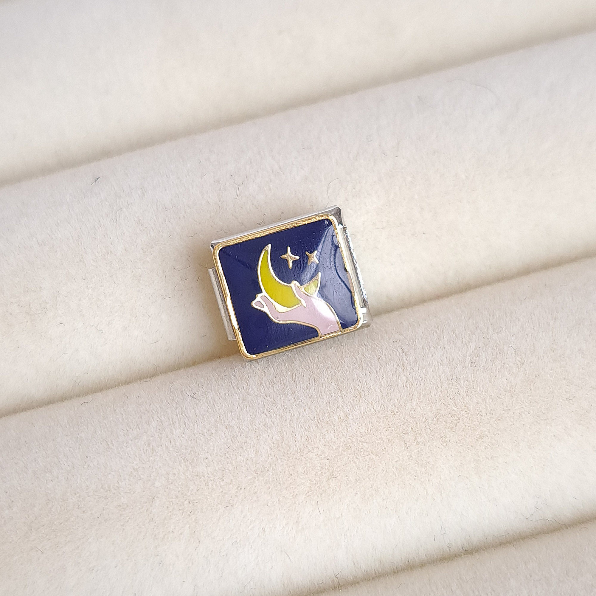 Moon Hand Italian Charm
