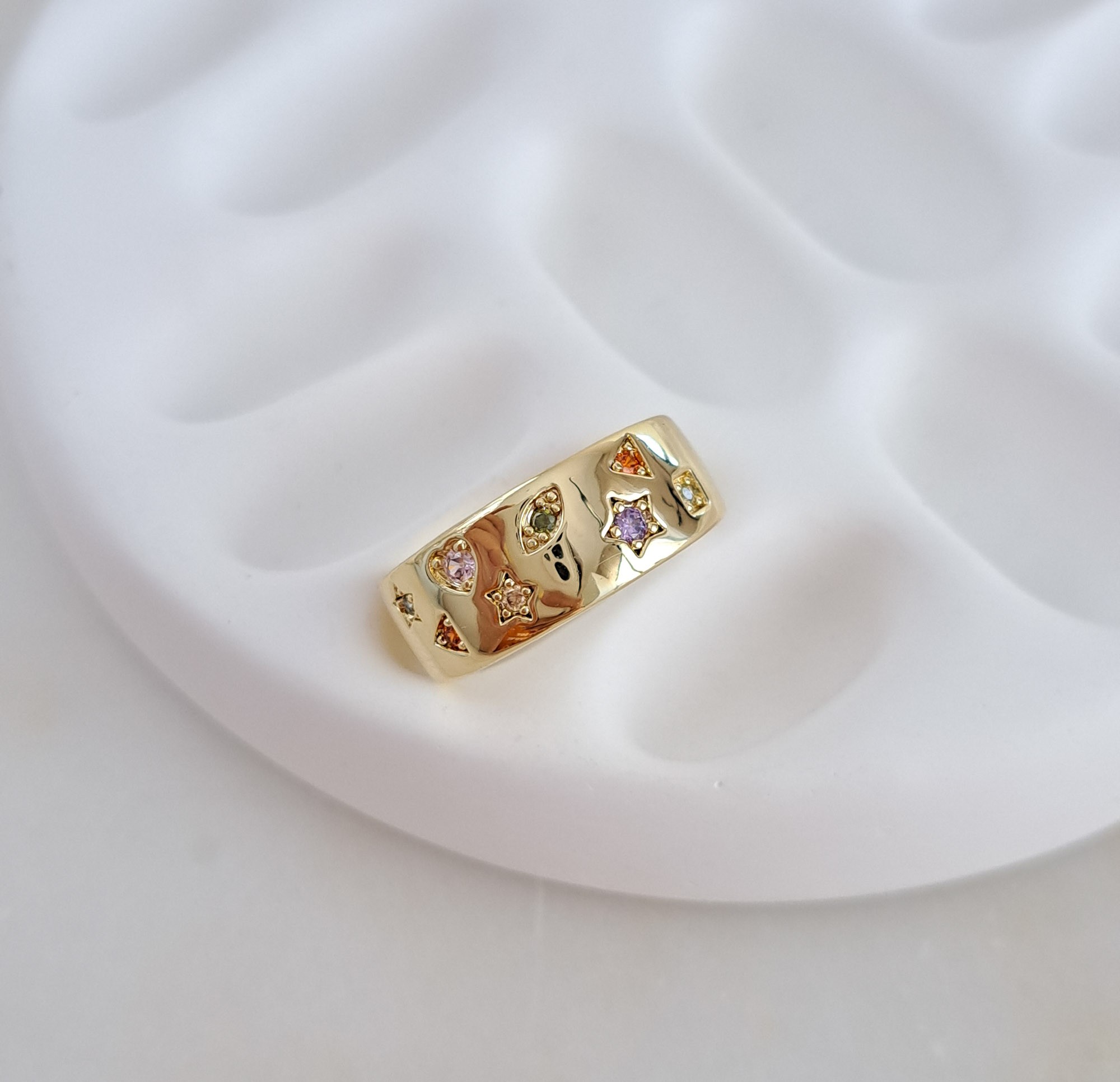 Pomellato-Style Ring with Colorful Gemstone
