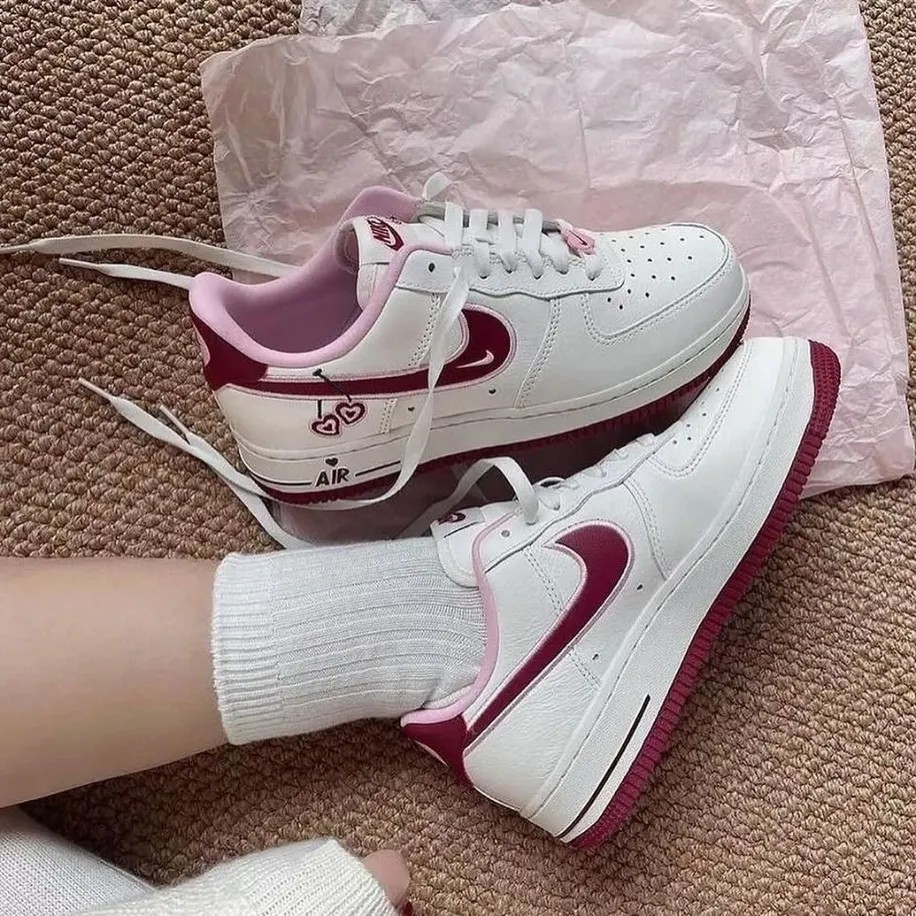 Air Force 1 Low Valentine s Day White (İTHAL)