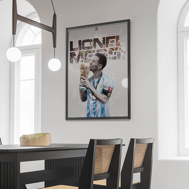 Lionel Messi WC22 Kiss Poster