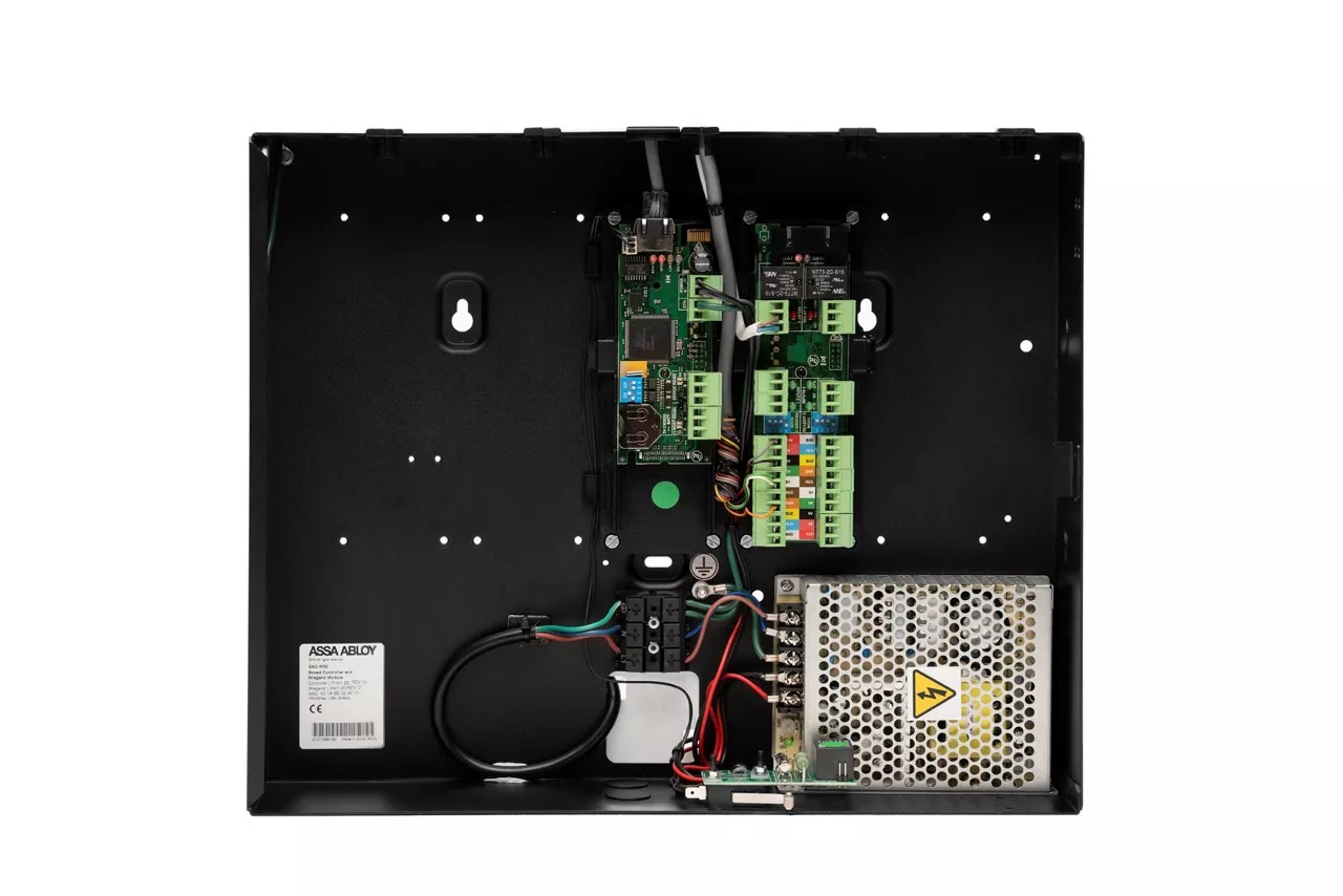 ASSA ABLOY-EAC-M50 Geçiş Kontrol Sistemi Incedo Geçiş Kontrol Paneli- 2 Wiegand okuyucu destekli -3 DM5 takılabilir