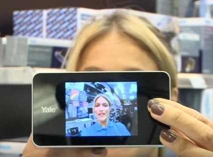 Yale 500 LCD Ekranlı Dijital Kapı Dürbünü