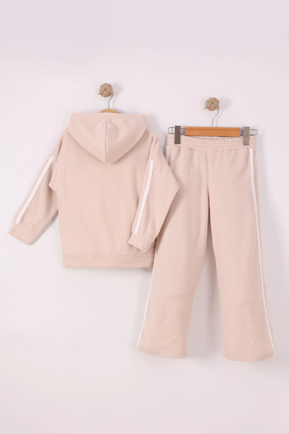 Monox Kız Çocuk Çiçek Baskılı İpli Şeritli Pantolon Fitilli Polar Takım