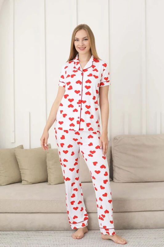 Monox Kadın Önden Düğmeli Kısa Kol Likralı Kalp Baskılı Pijama Takımı