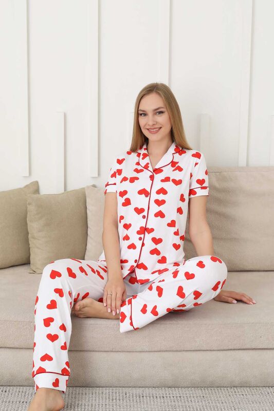 Monox Kadın Önden Düğmeli Kısa Kol Likralı Kalp Baskılı Pijama Takımı
