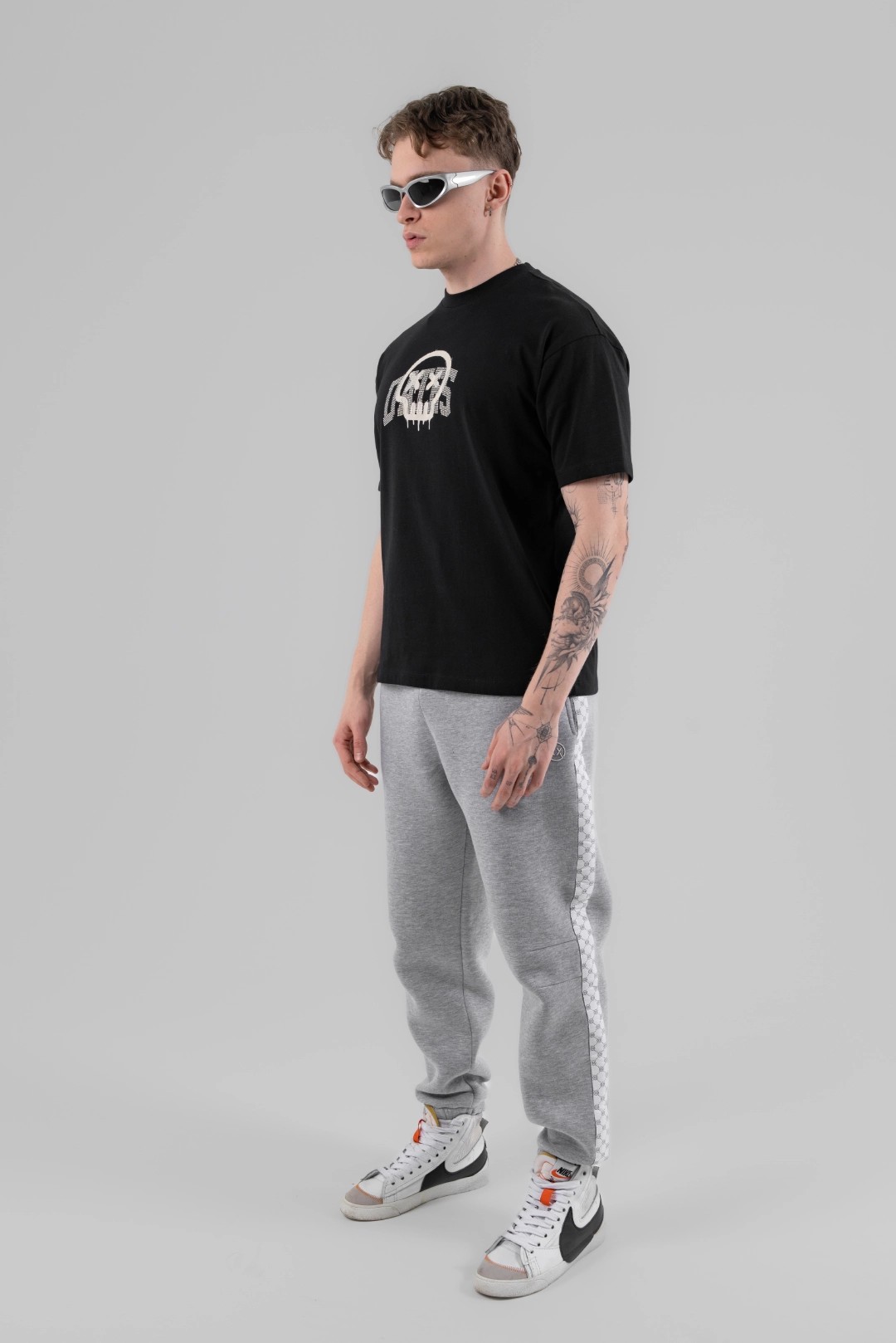 SKULL SPRAY OVERSIZE T-SHIRT