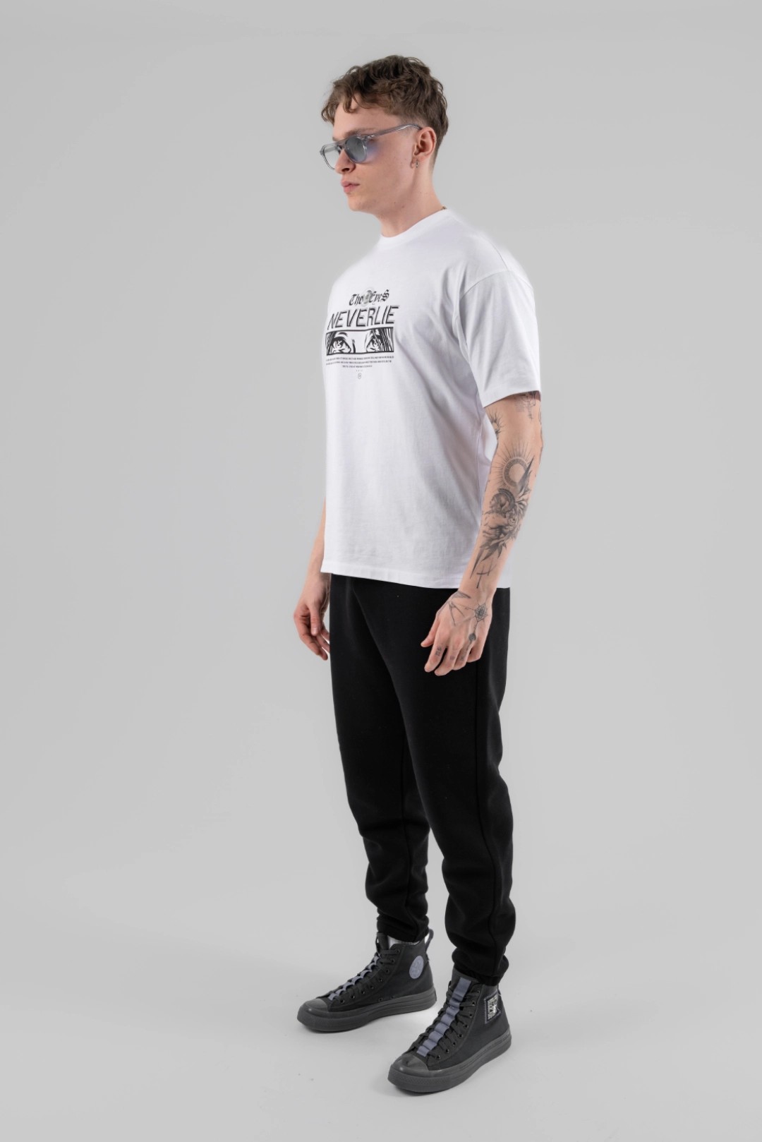 THE EYES NEVERLIE TEE T-SHIRT